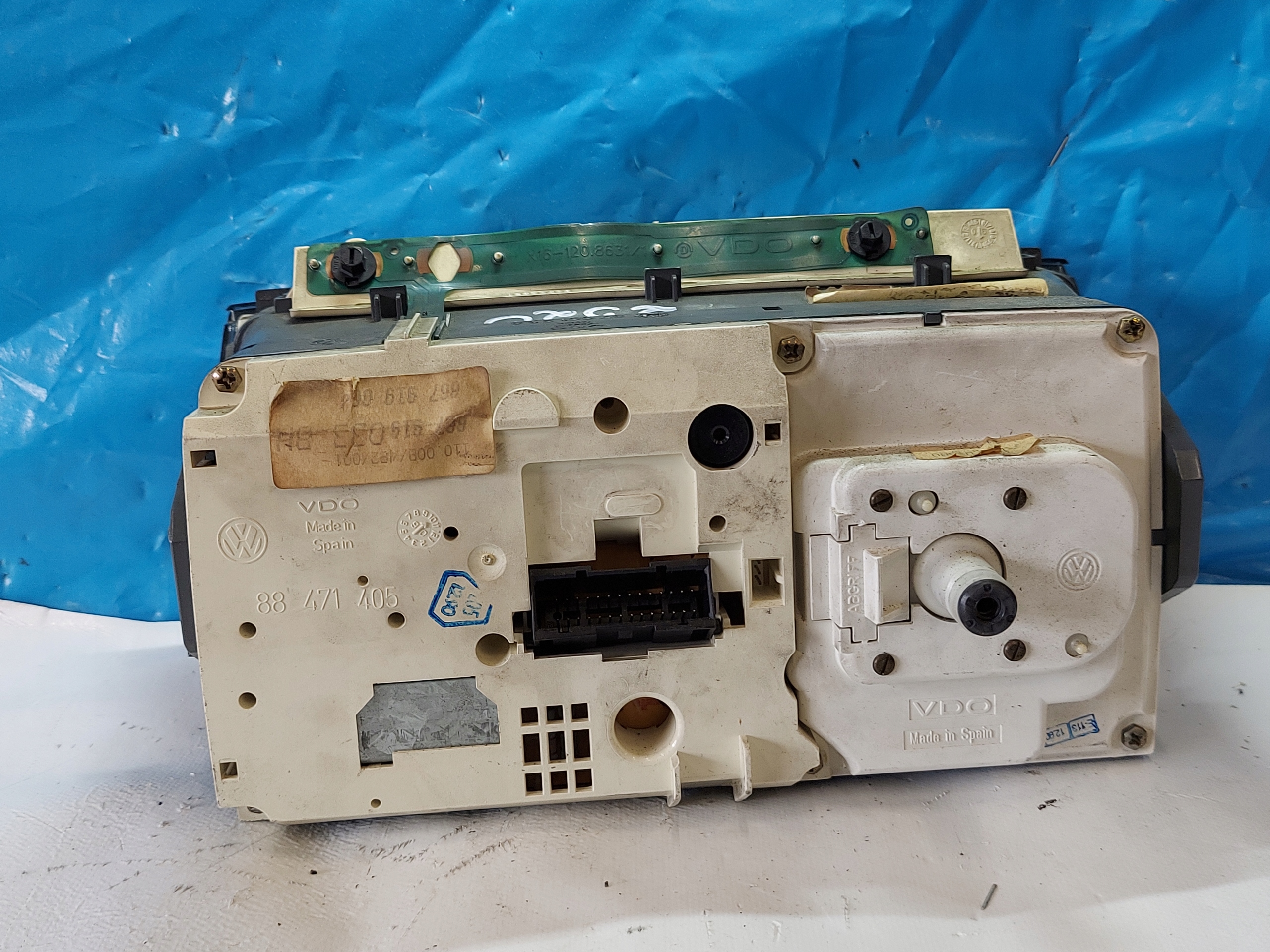 dials clock VW POLO II 1.3 B 667919033BN