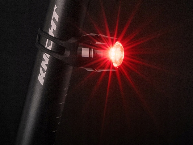 MINI LAMPKA ROWEROWA VISION S01B LED 20LM CZERWONA Kod producenta S01B