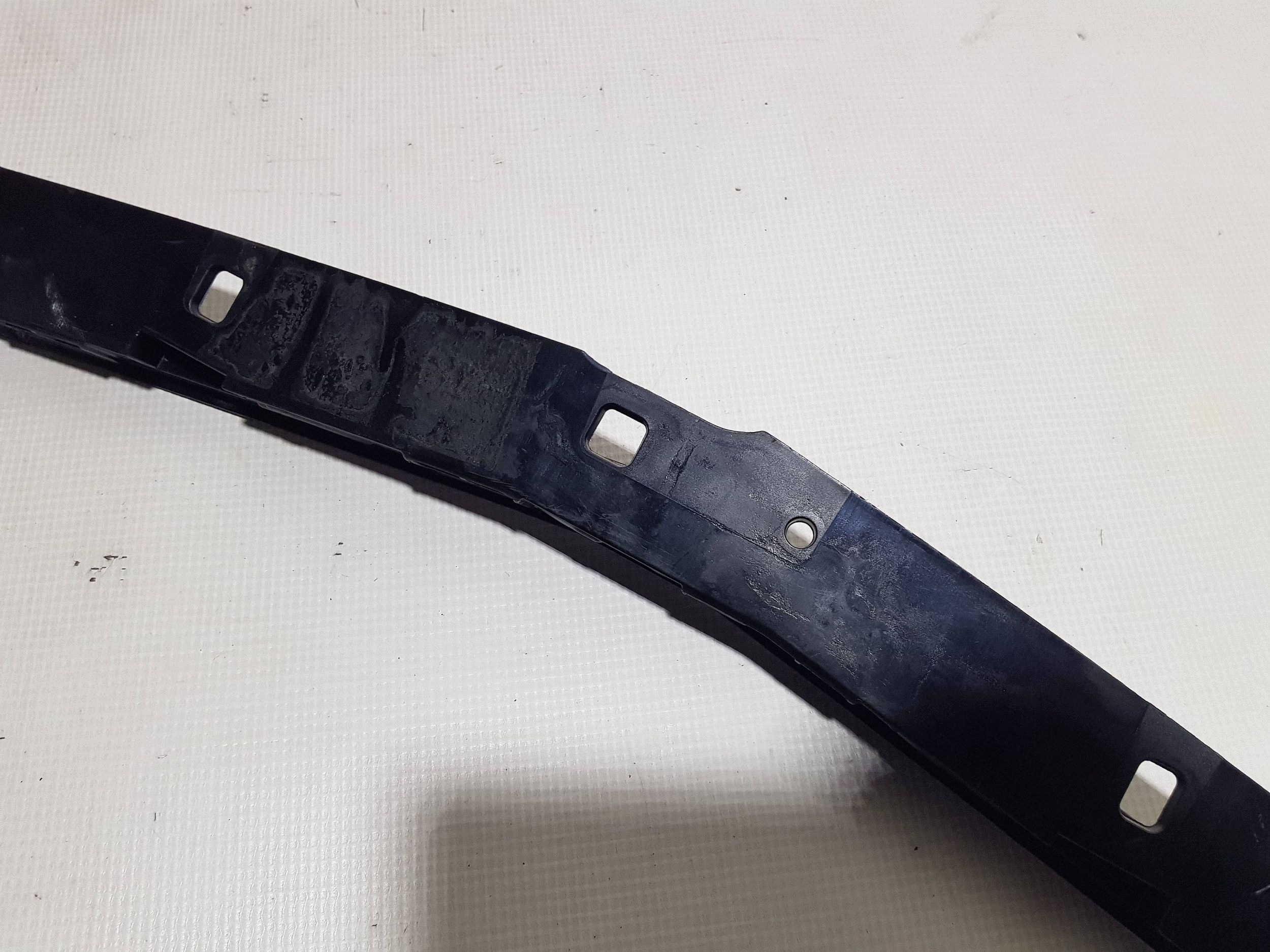 support bracket of a bumper front MERCEDES W218 CLS A2188853865