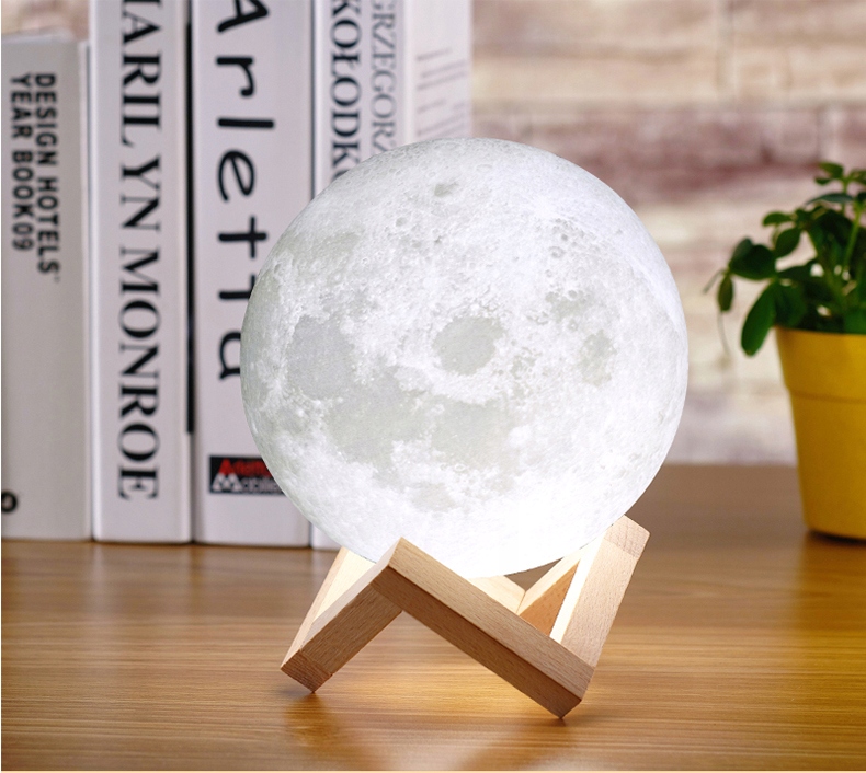 Świecący Księżyc 3D Lampka Nocna Lampa Moon Light Waga produktu z opakowaniem jednostkowym 0.5 kg