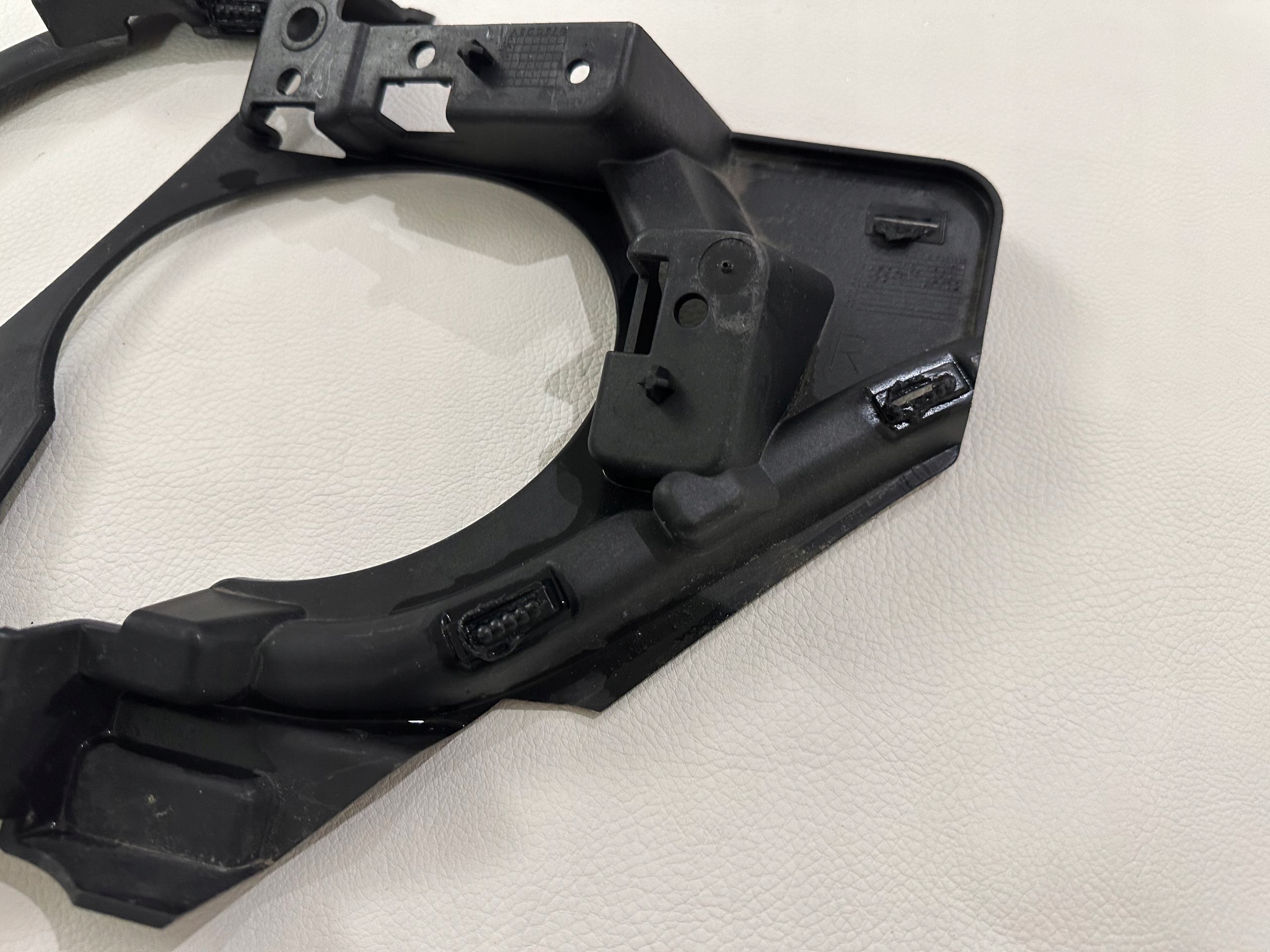 Jaguar E-Pace bumper bracket right rear part J9C317B919