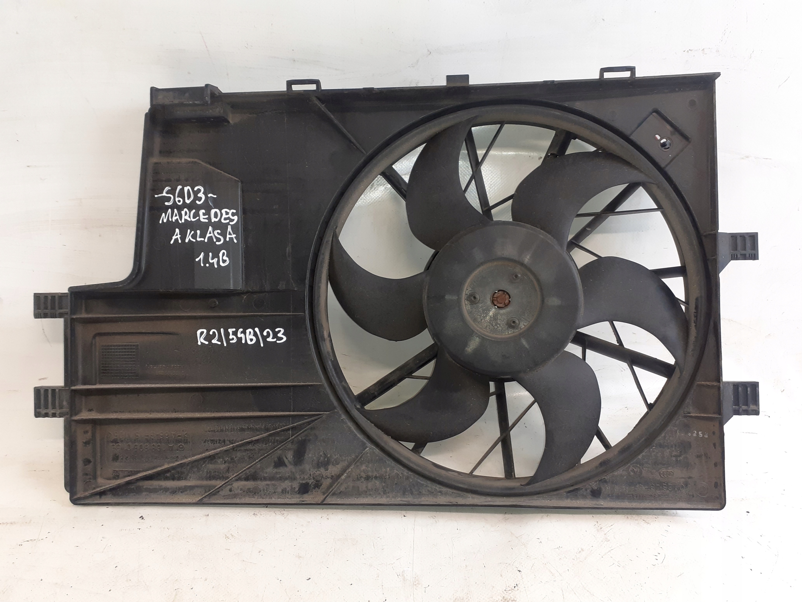 ventilátor chladiče MERCEDES A W168 1.4B A1685050155