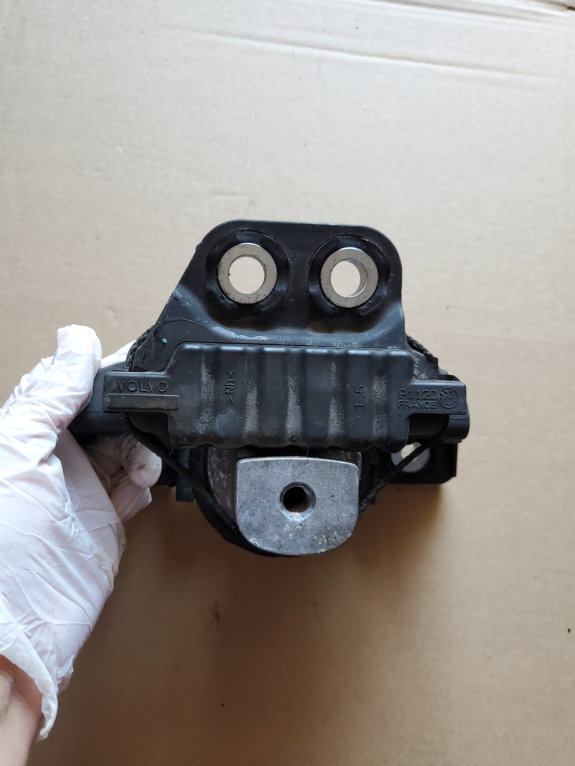 console holder gearbox mount VOLVO XC90 II 2.0 D