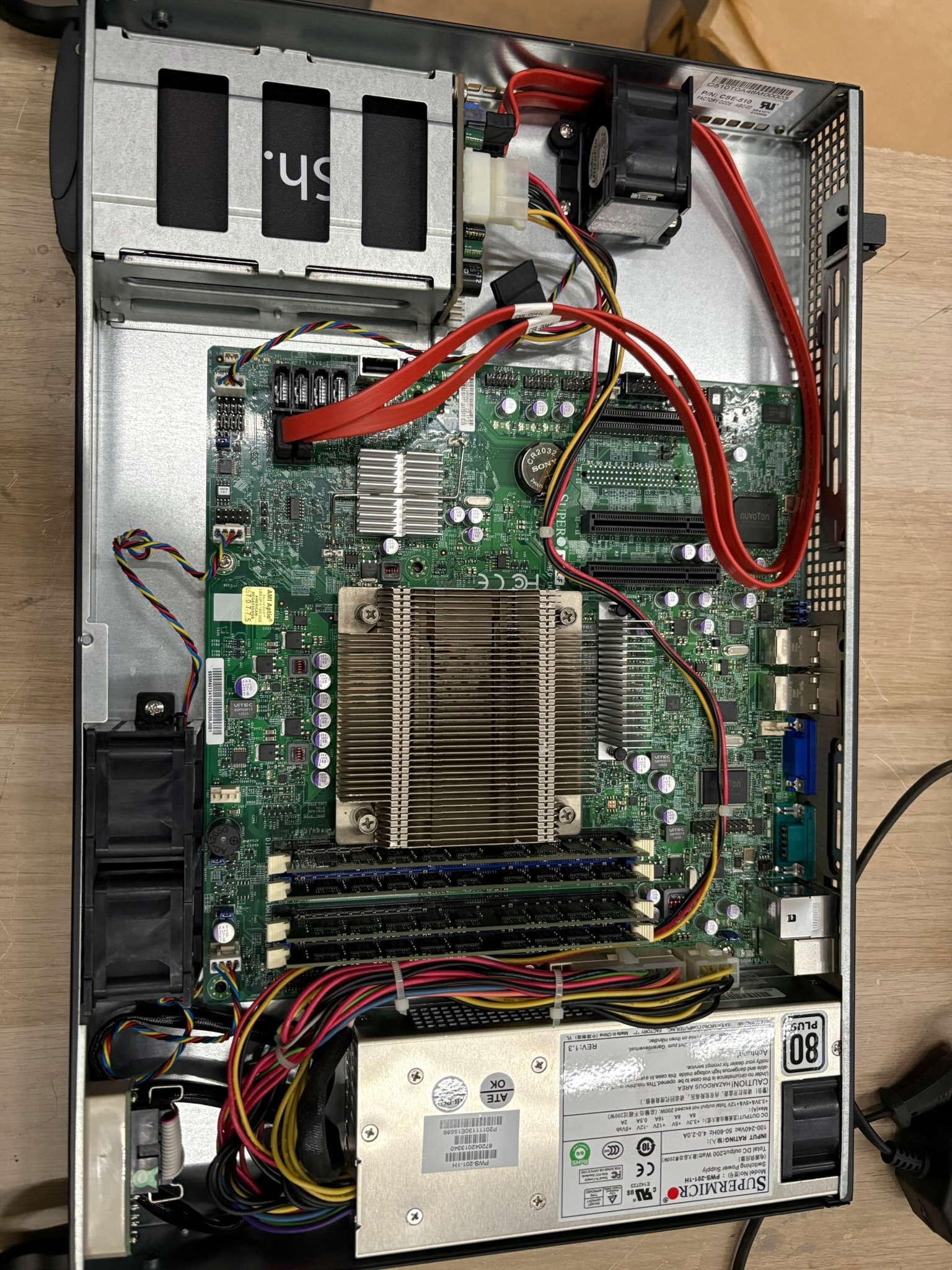 Supermicro CSE-505-203B serwer barebone Rack (1U)