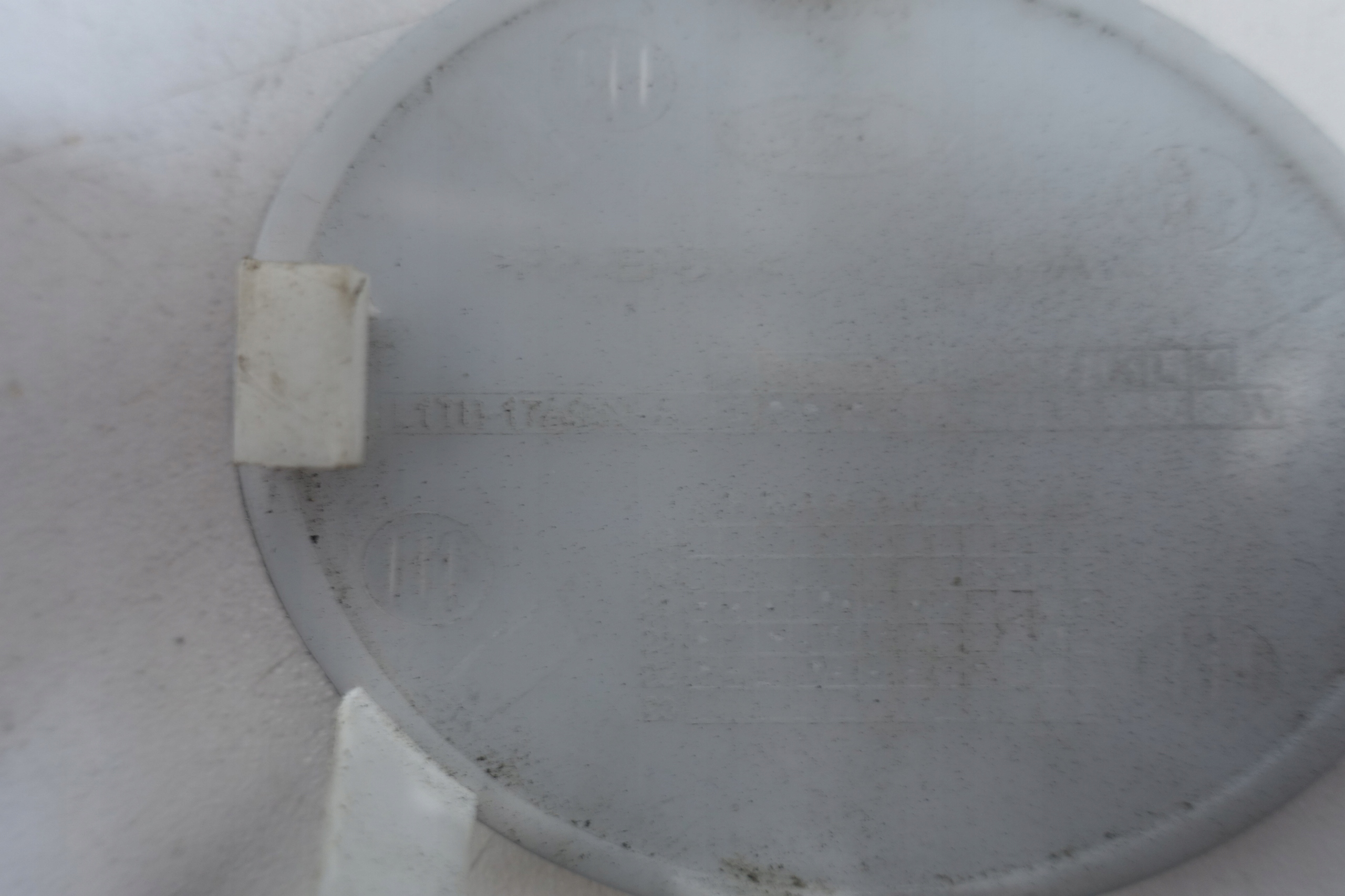 ZAŚLEPKA HAKA ZDERZAKA PRZÓD FORD PUMA II 2019- Kolor do lakierowania