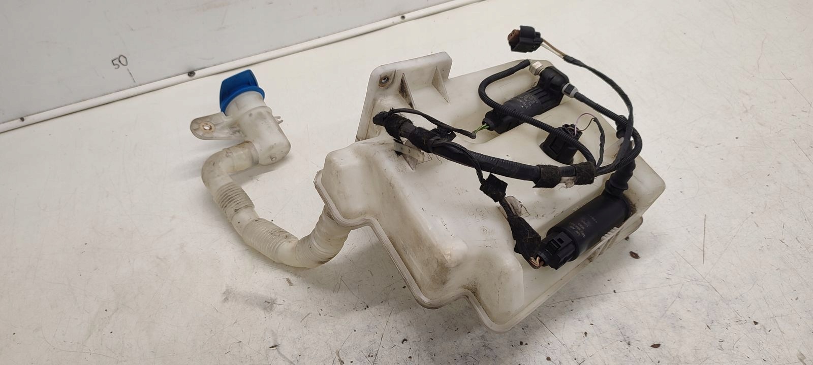 Behälter Spritzdüse Behälter Seat Leon II LIFT