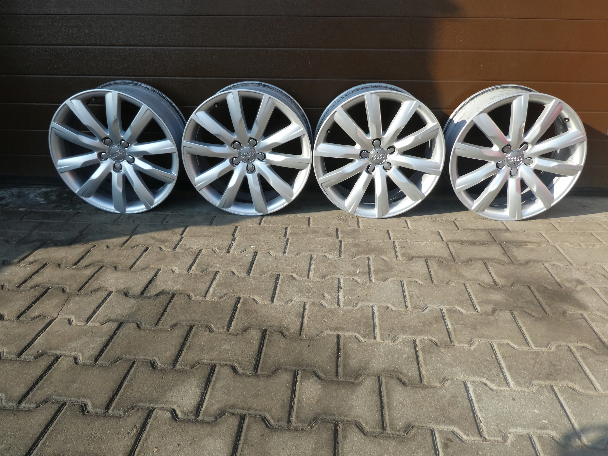 discs 19 AUDI Q5 8X19 ET39 5X112 8R0601025B