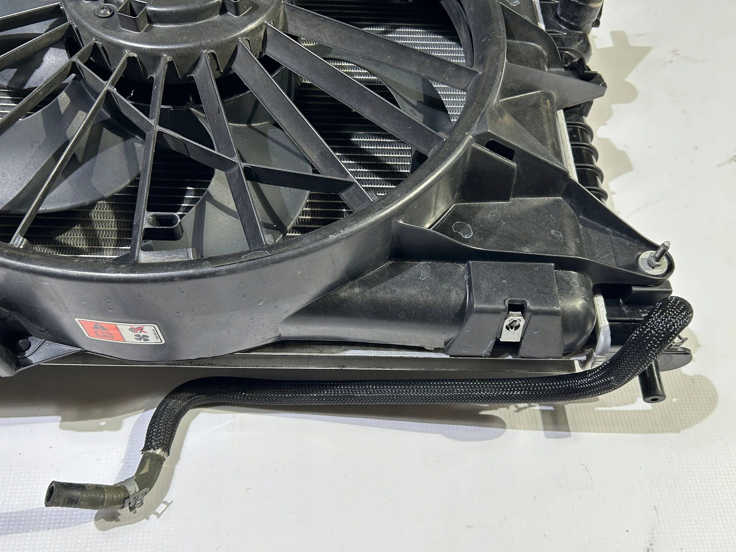 chladiče chladič ventilátor komplet Ford Mustang 5.0 3.7 2011-2014