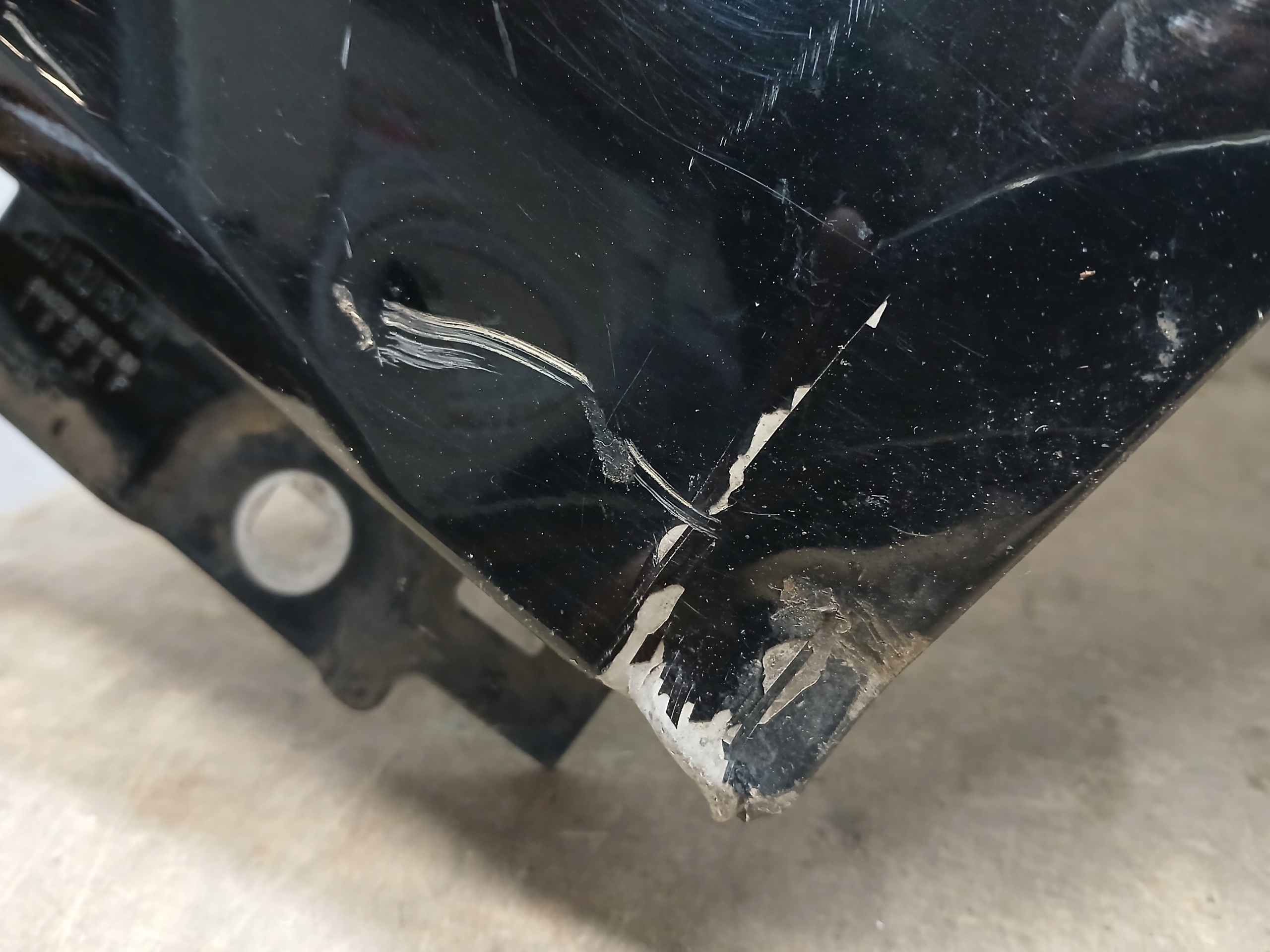 fender front right MERCEDES S KLASA W223 A223