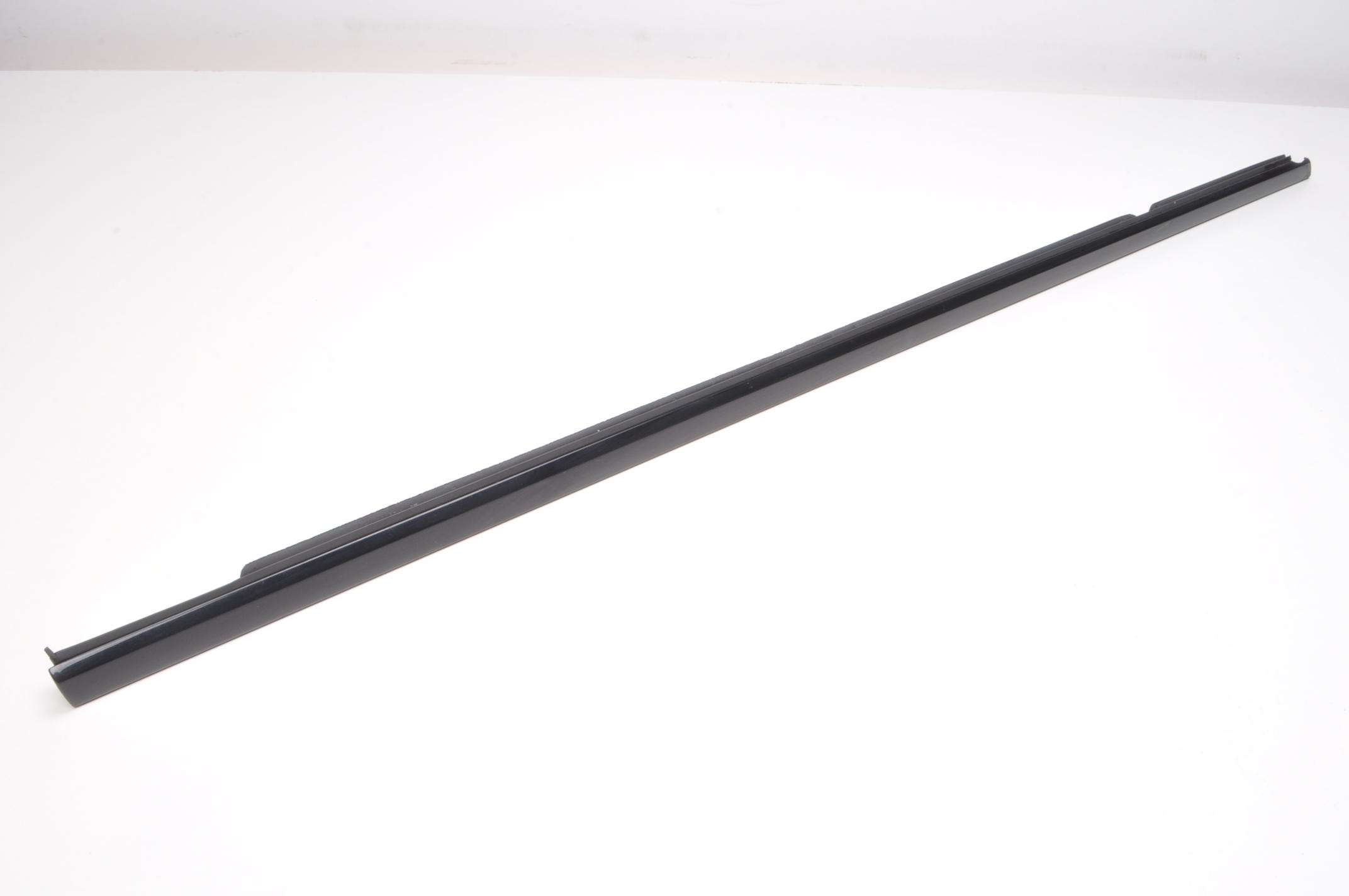 BENTLEY BENTAYGA LISTWA OZDOBNA SZYBY 36A853077