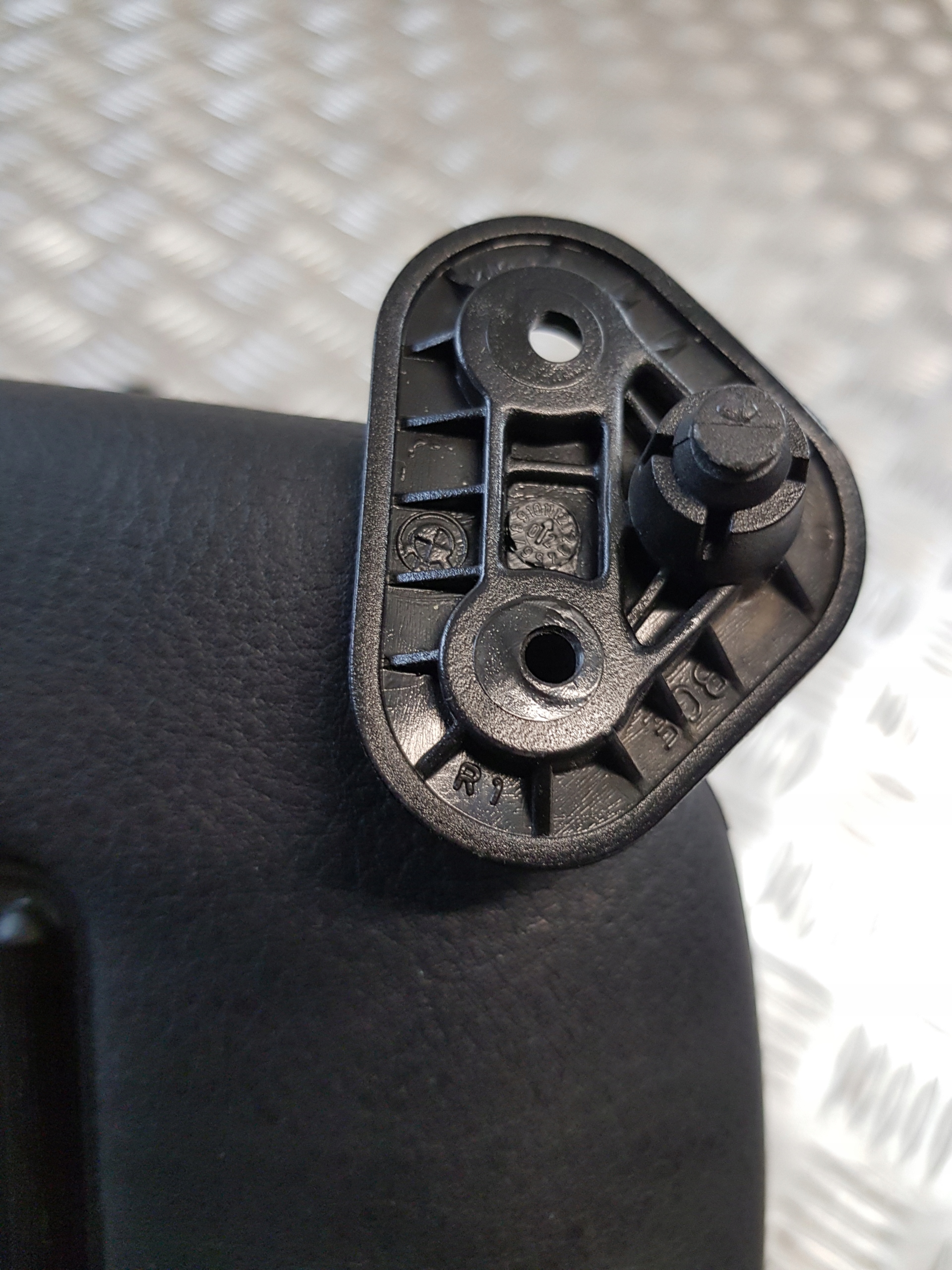 Blende Abdeckung PRZECIWSLONECZNA Sonnenblende schwarzer Leder rechts BME E46 COMPACT LIFT