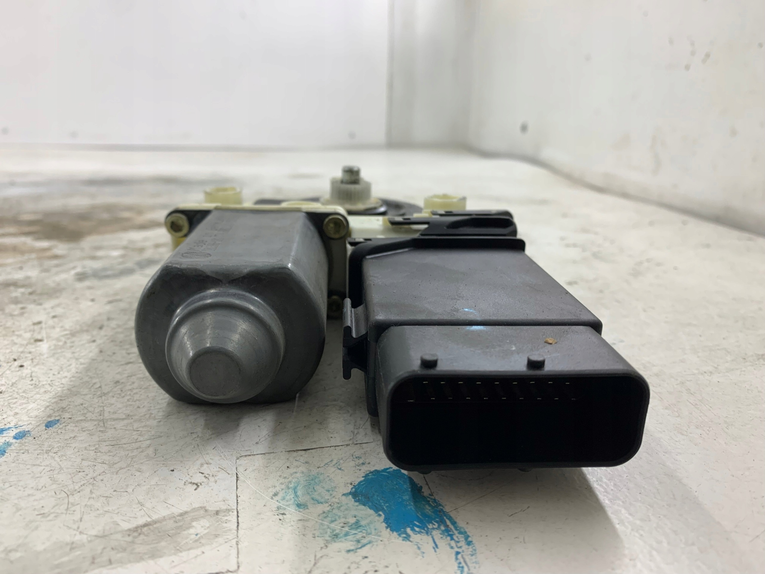 VW GOLF IV mini motor windows right front 101386-101