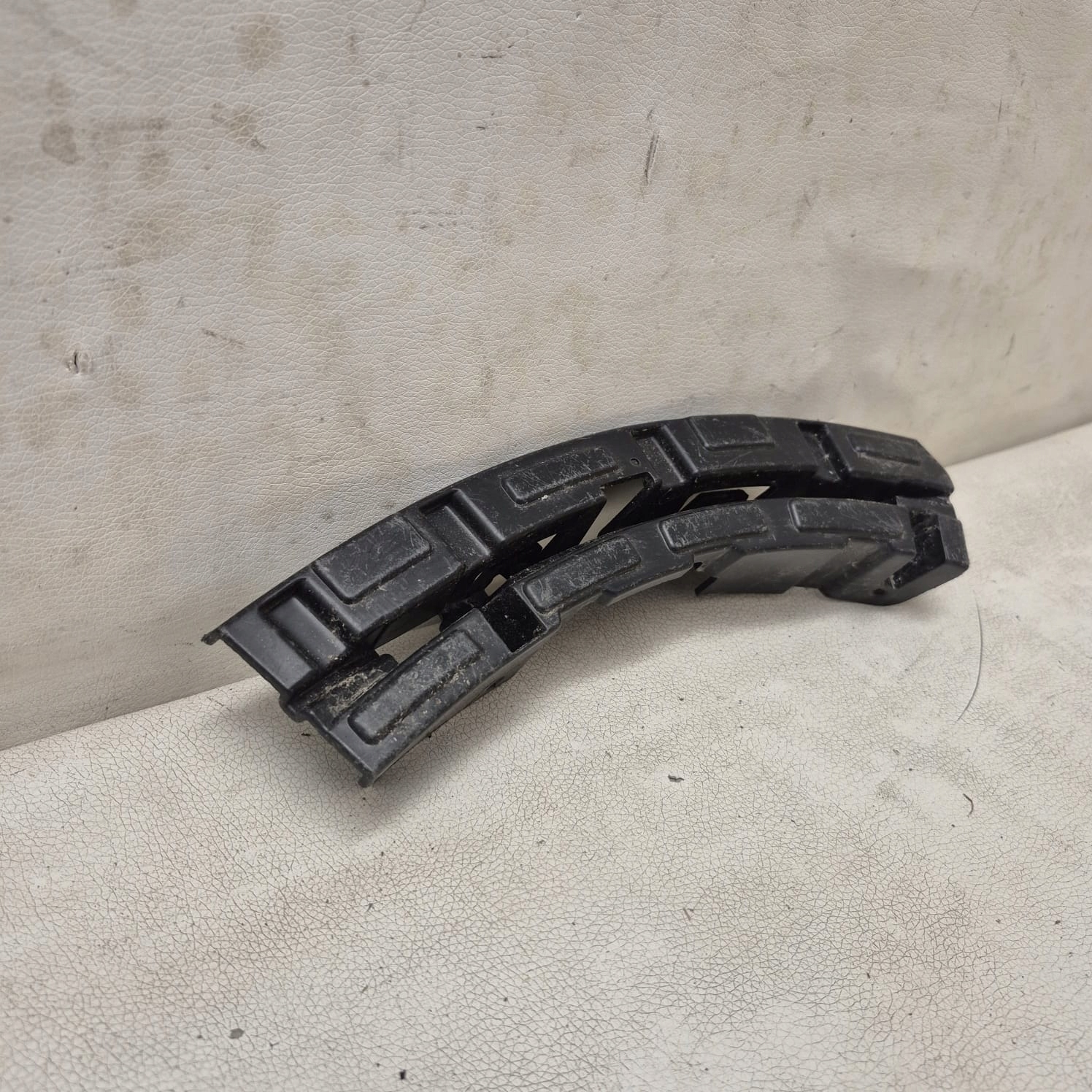 SEAT ATECA 16-> Support plaque Support Gauche Avant Avant