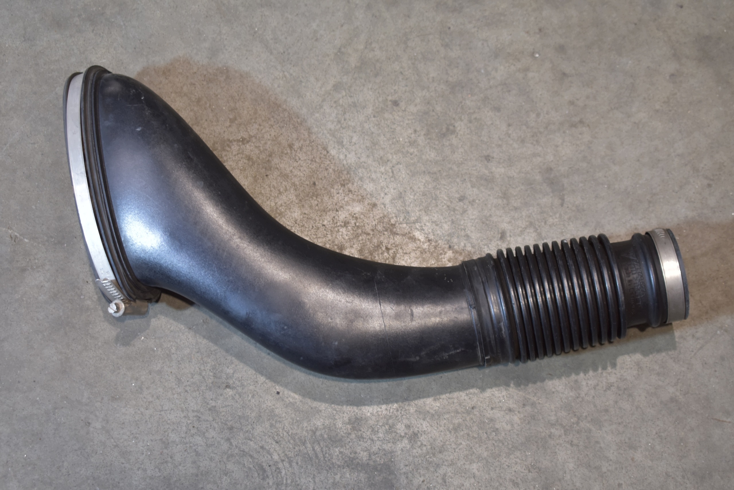 perfect condition air hose right PORSCHE PANAMERA 971 1