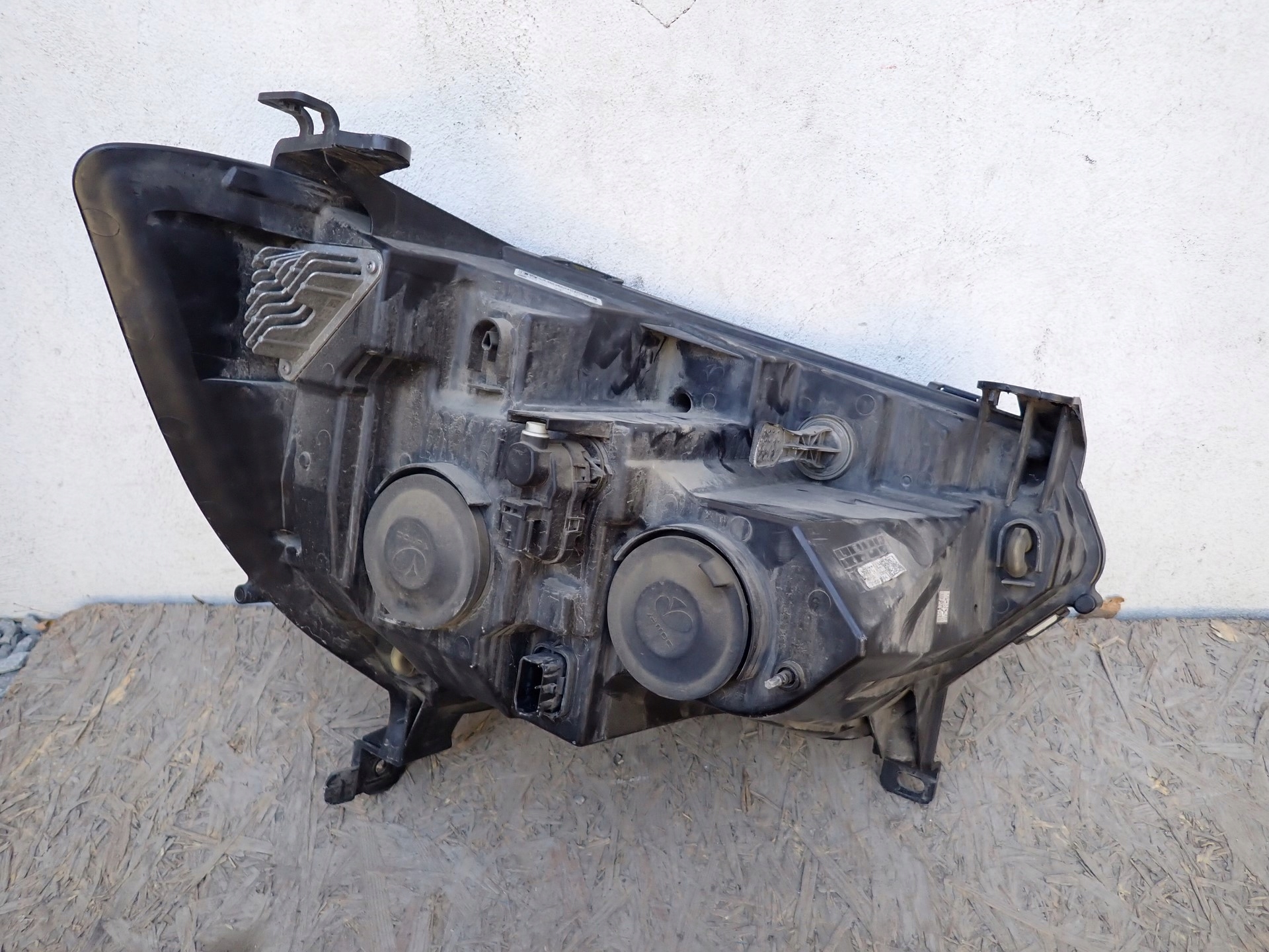light left REFLEKTOR left RENAULT MASTER III LIFT IV 2019- 260607867R
