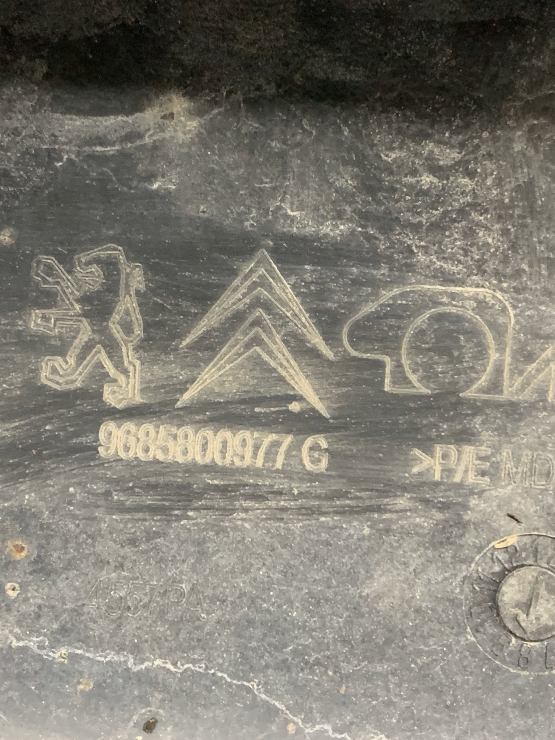 moulding threshold left cap for threshold left 9685800977G CITROEN BERLINGO II