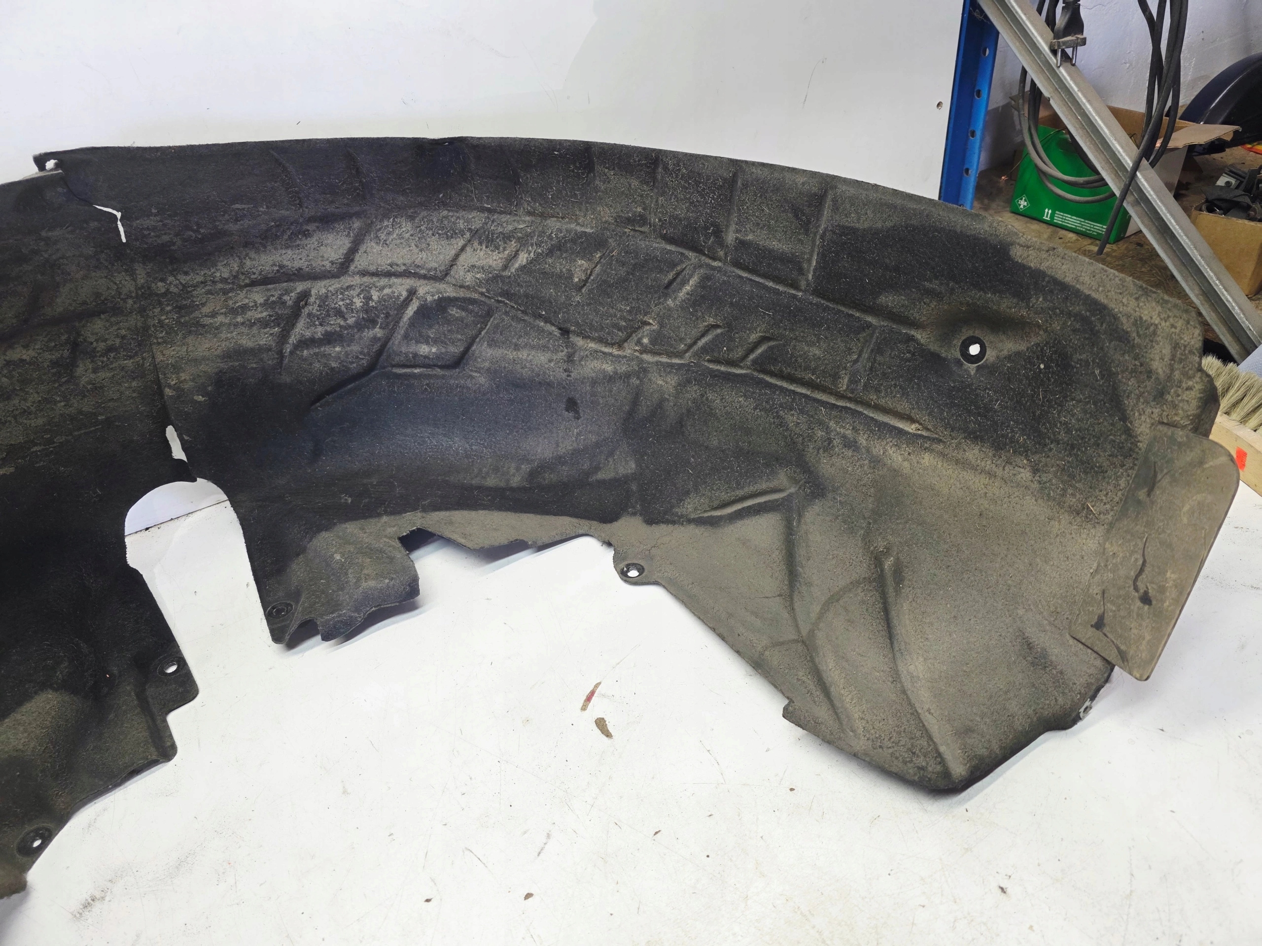 mudguard MATERIAOWE right rear part AUDI A6 C8 4K0810172F