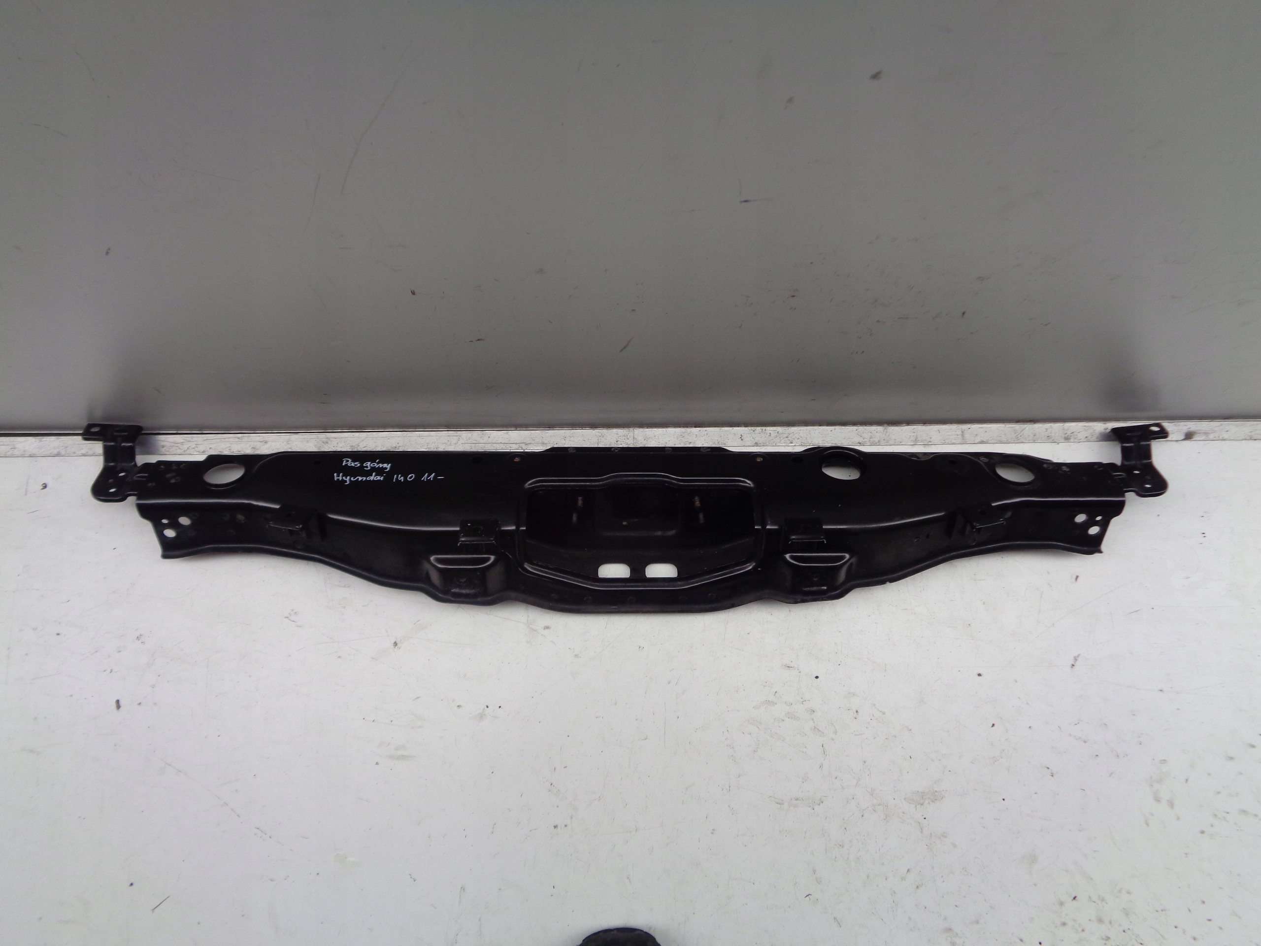 bar, wall front upper HYUNDAI I40 11
