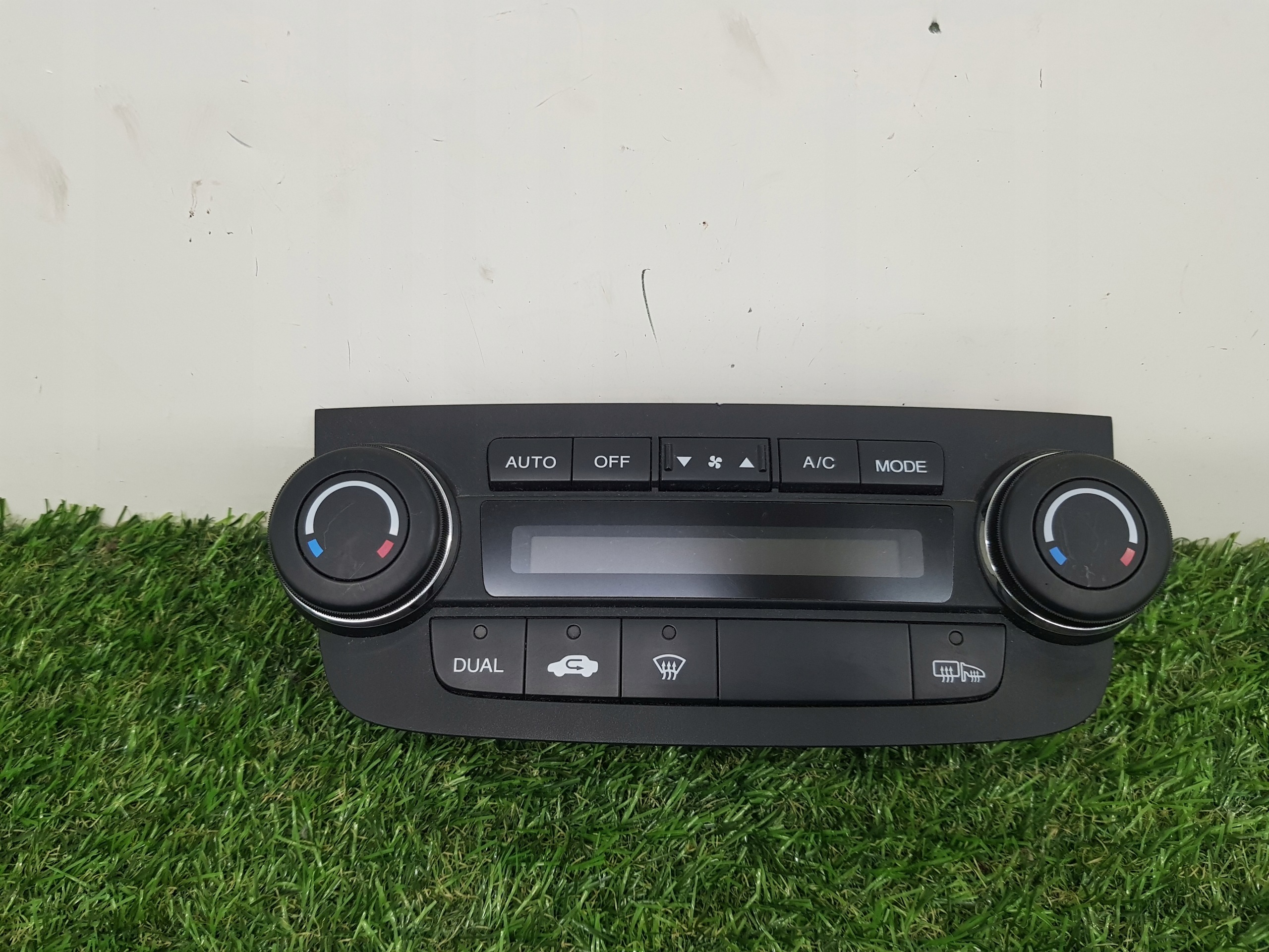 control panel air conditioning devices HONDA CR-V III 79600SWAG4