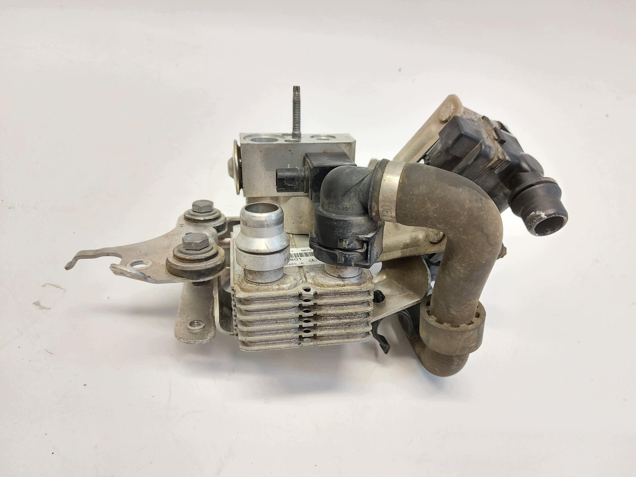 MERCEDES W213 E300de Kombi échangeur chaleur A2138306801