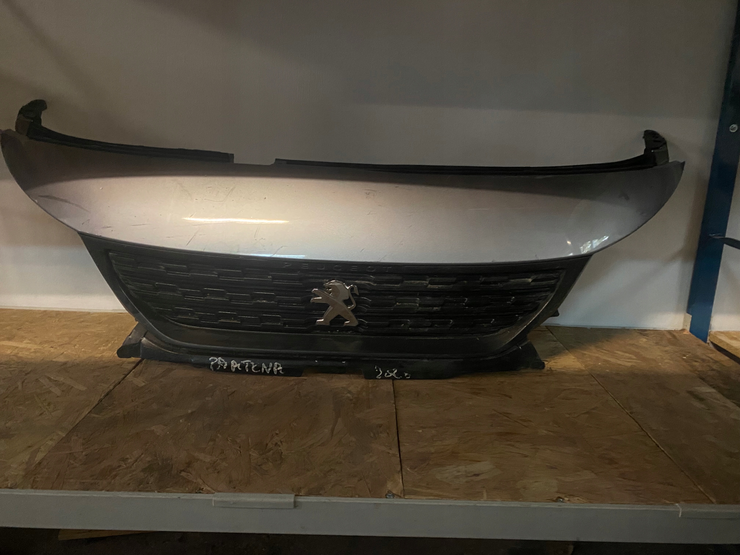 Peugeot Partner 7* Kühlergrill FRONTGRILL Kühlergitter - Thumbnail 2