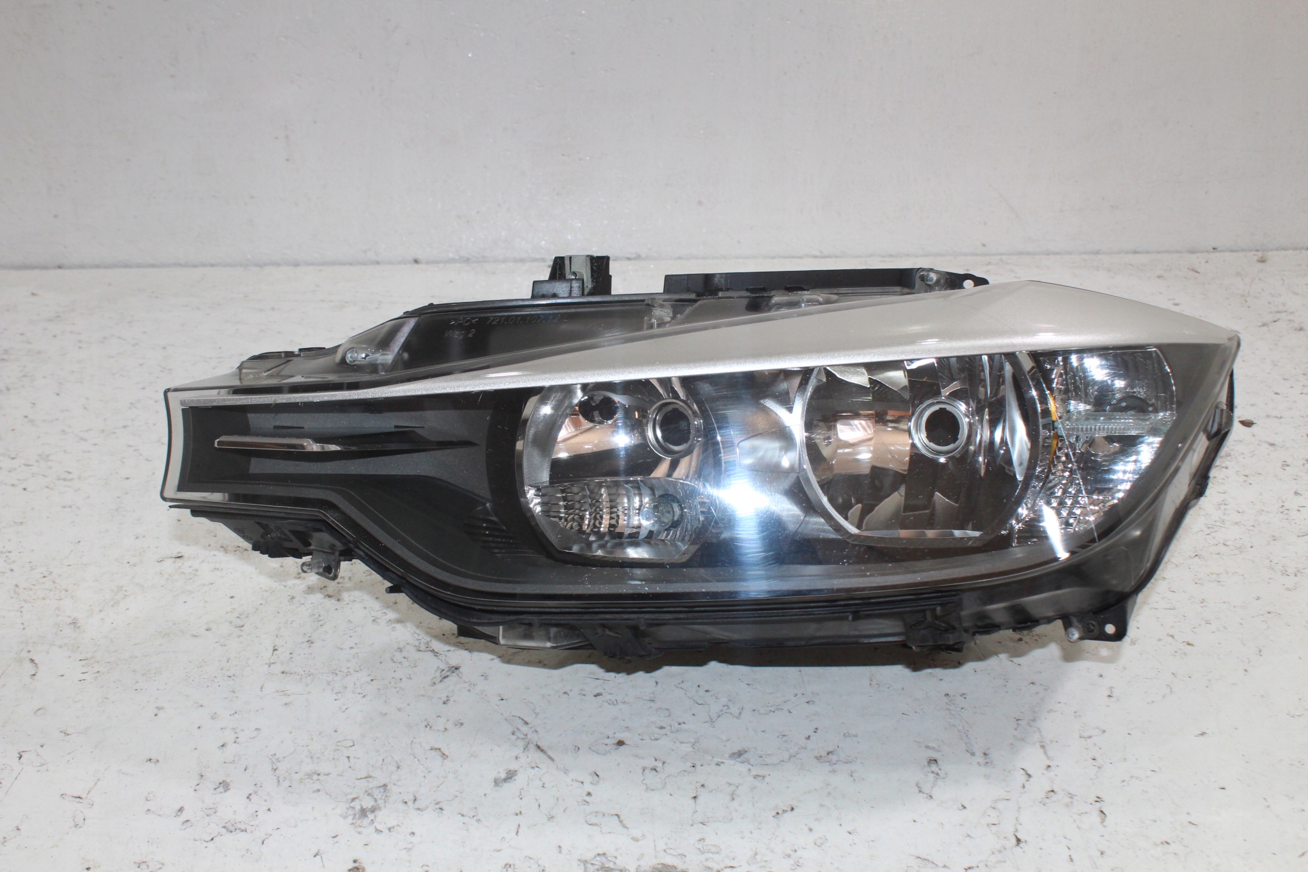 BMW 3 F30 F31 light left front 7259523