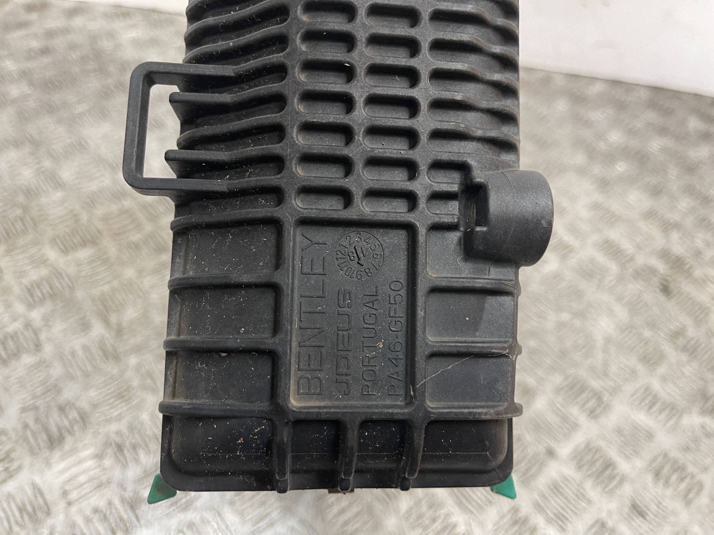 intercooler chladič vzduchový BENTLEY CONTINENTAL GT 3SD 975145803A