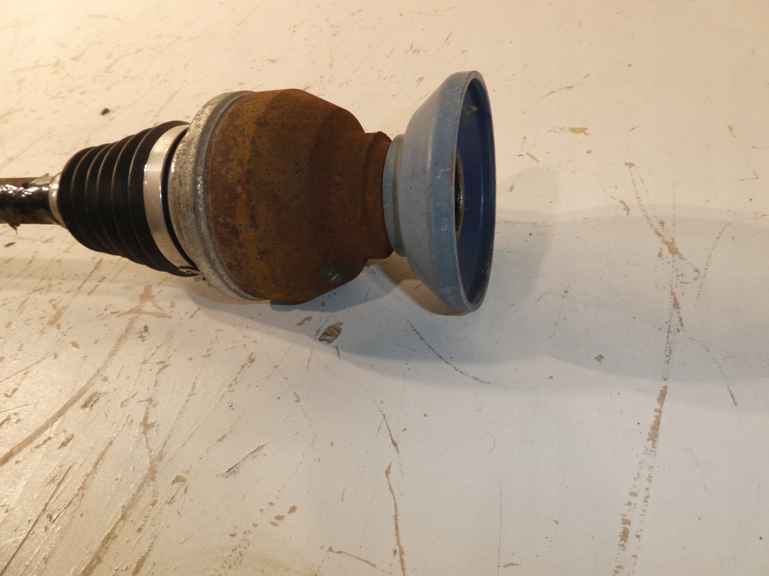 semi-axis right front VW TIGUAN 2.0 TDI 5N0407764K
