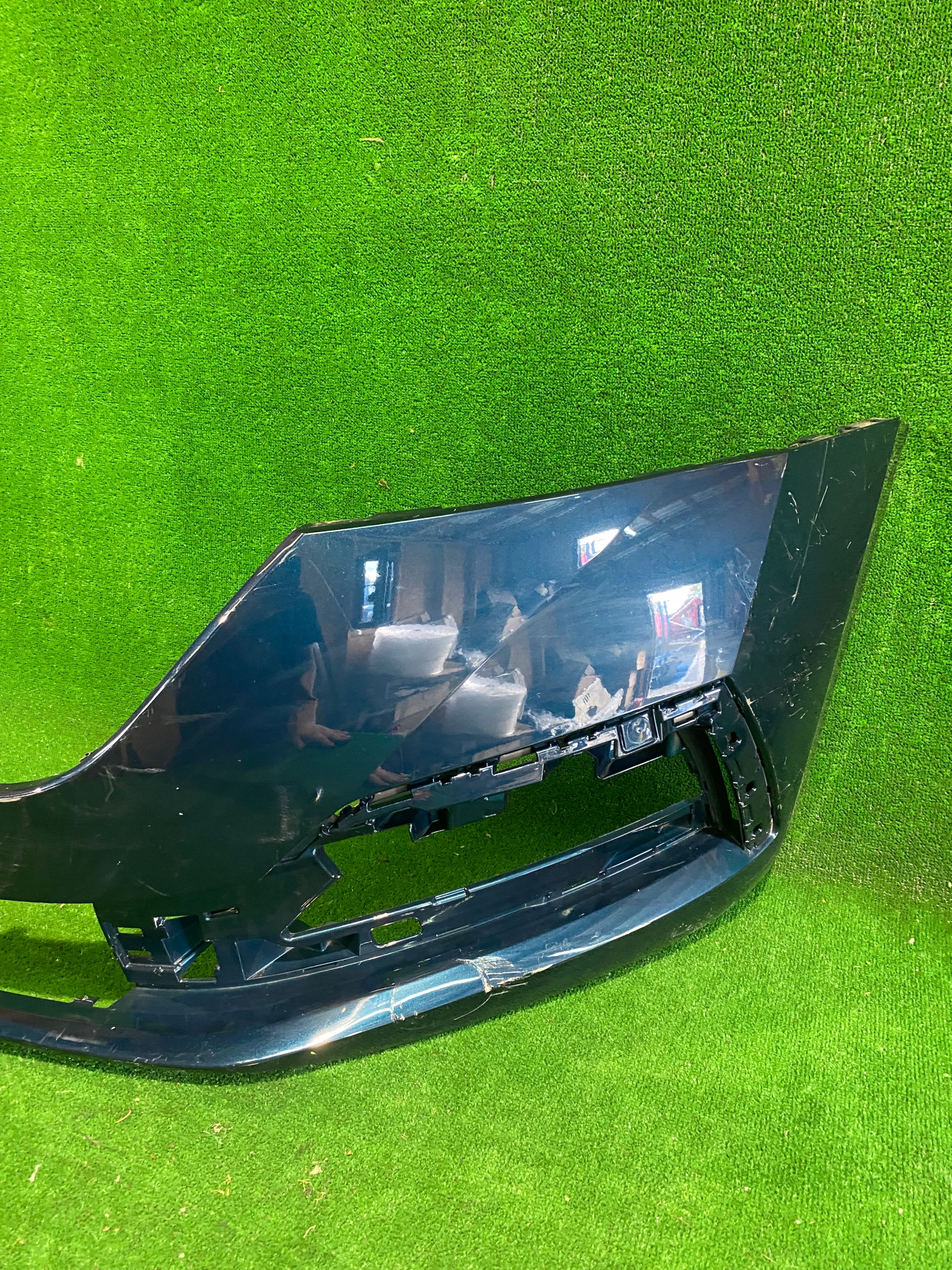 nárazník přední předek SKODA OCTAVIA IV