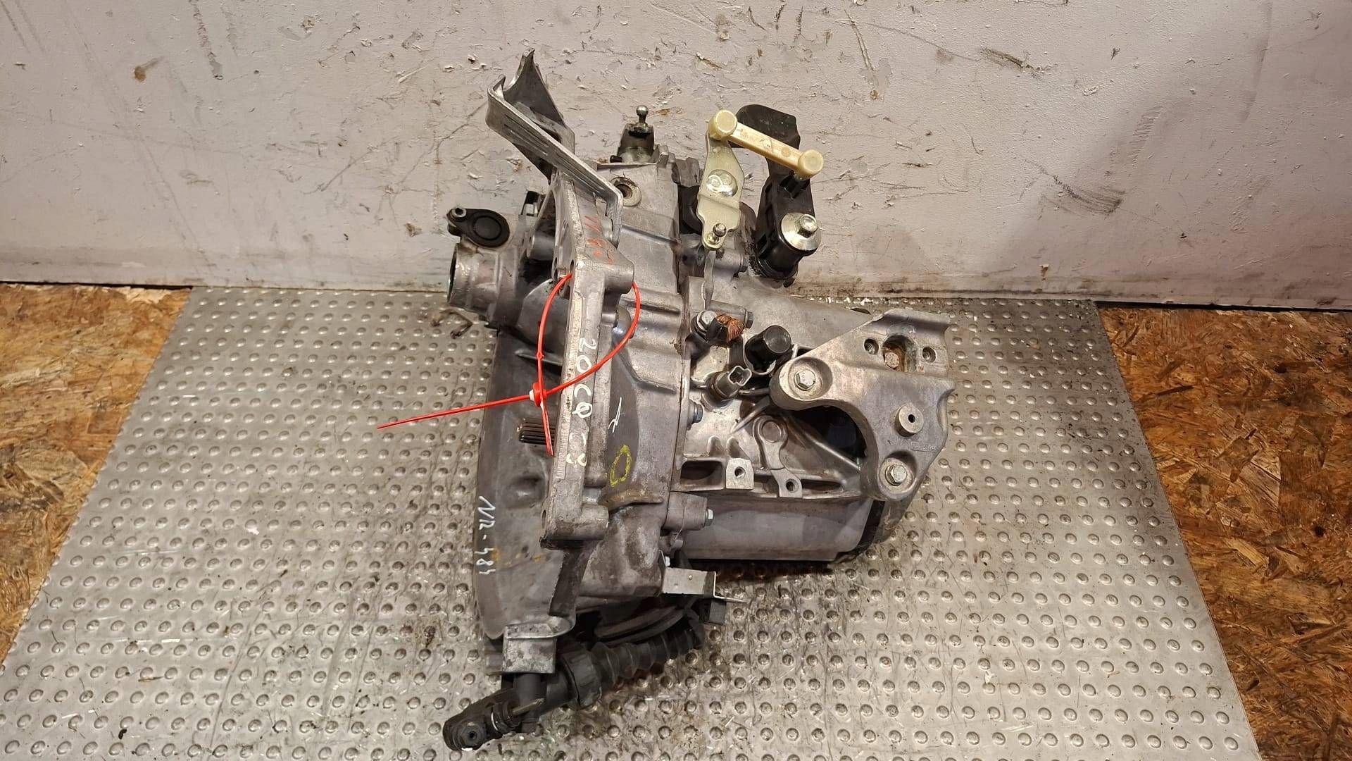 Getriebe 20CQ08 Citroen C2 C3 1.1 8V