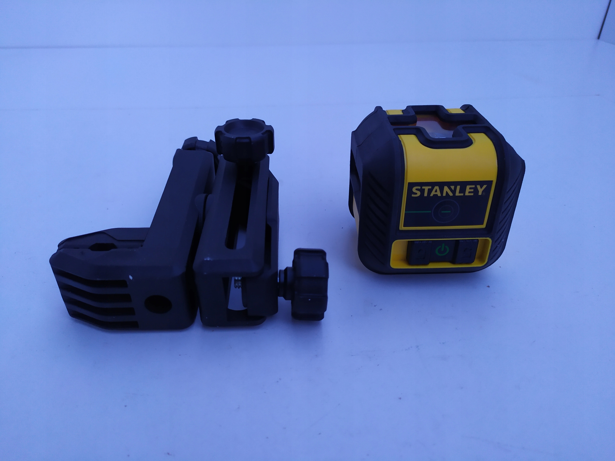 STANLEY LASER KRZYŻOWY CROSS 90 STHT77592 zielony