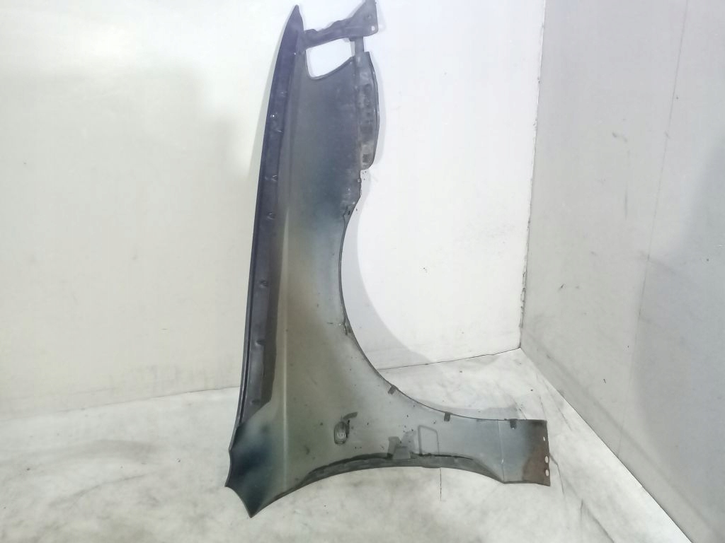 Toyota Carina E fender left 742