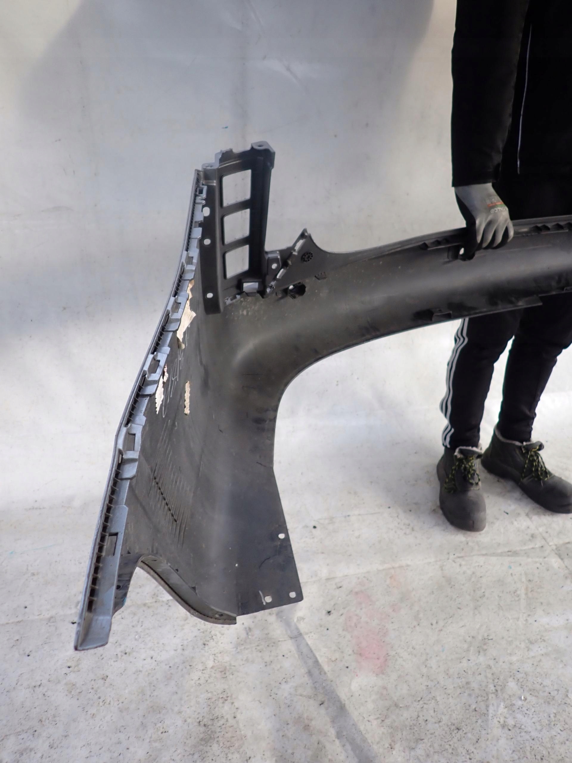 HYUNDAI STARIA 21-> bumper rear part rear PDC