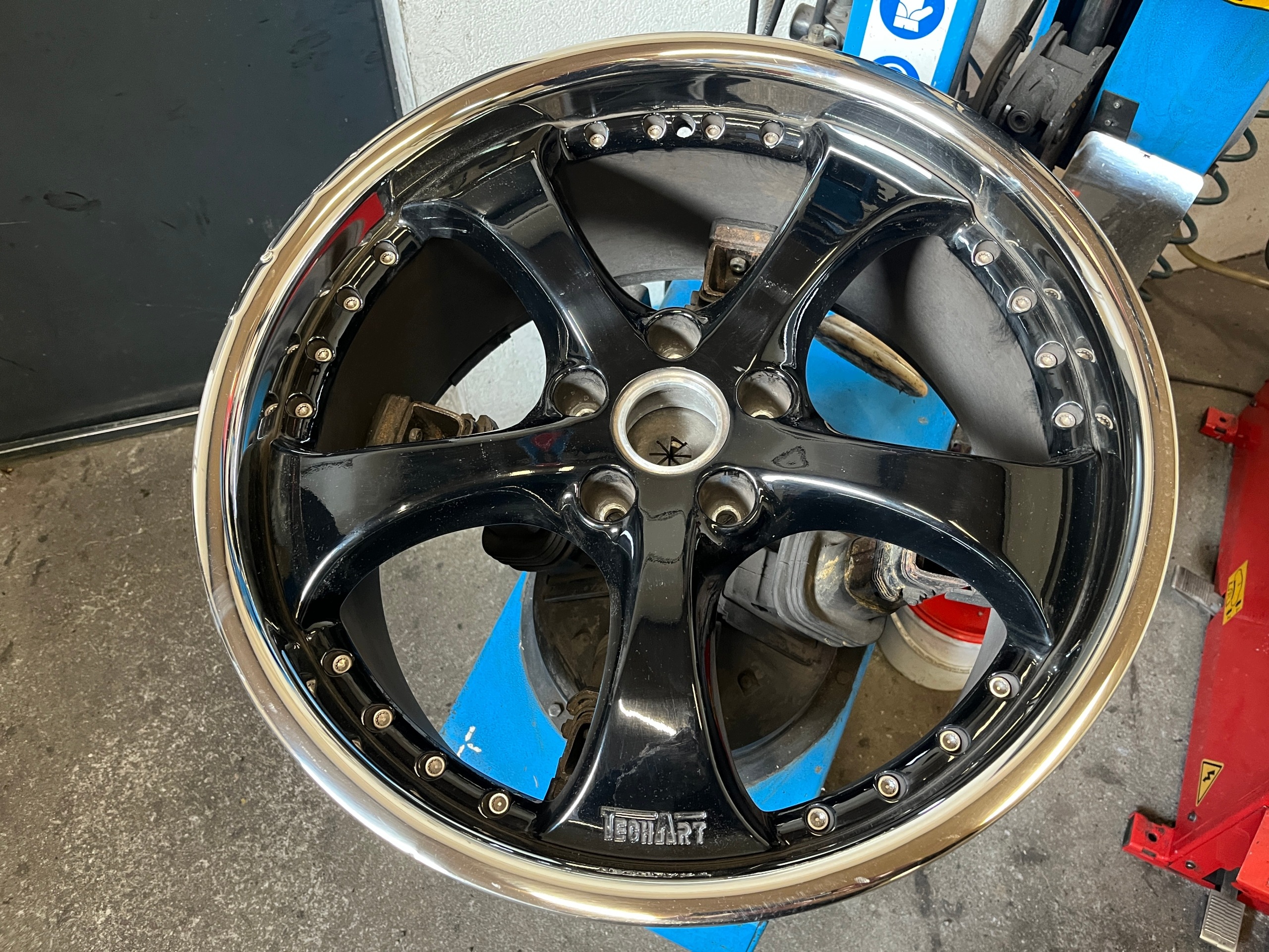 disk 22 TECHART 10,5'' x 22'' ET50 5x130 71,6mm