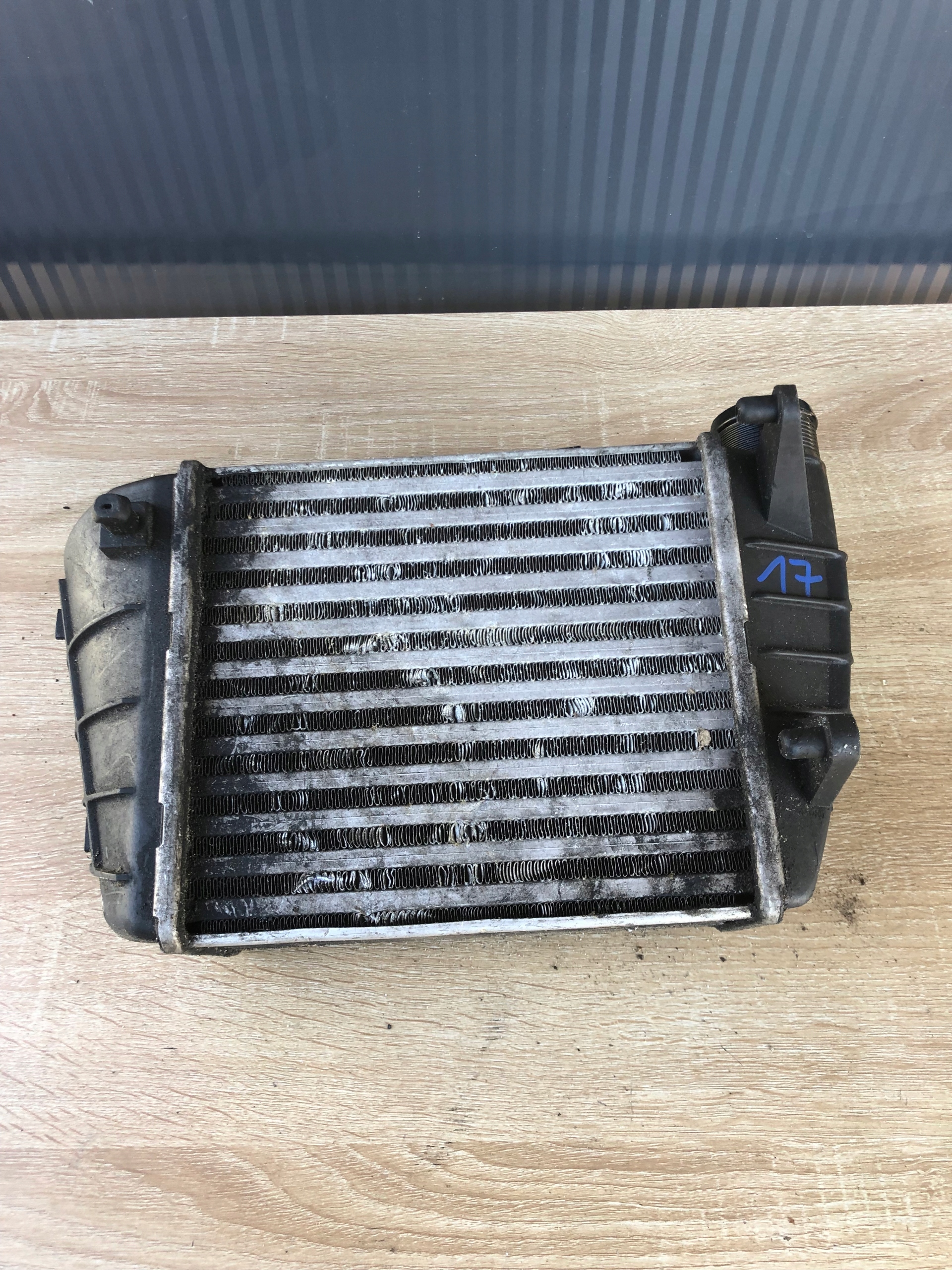 intercooler right AUDI A4 B7 8E0145806L