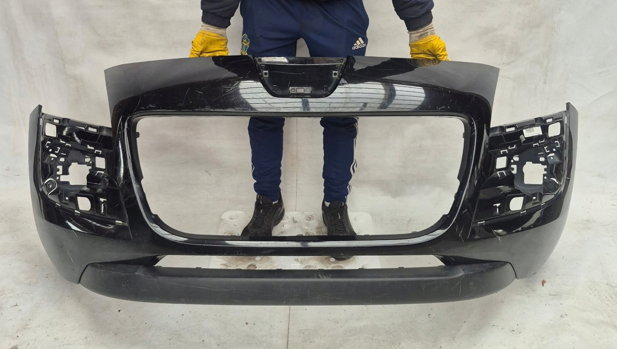 PEUGEOT 3008 and 1 09-13 bumper front front 9684345077