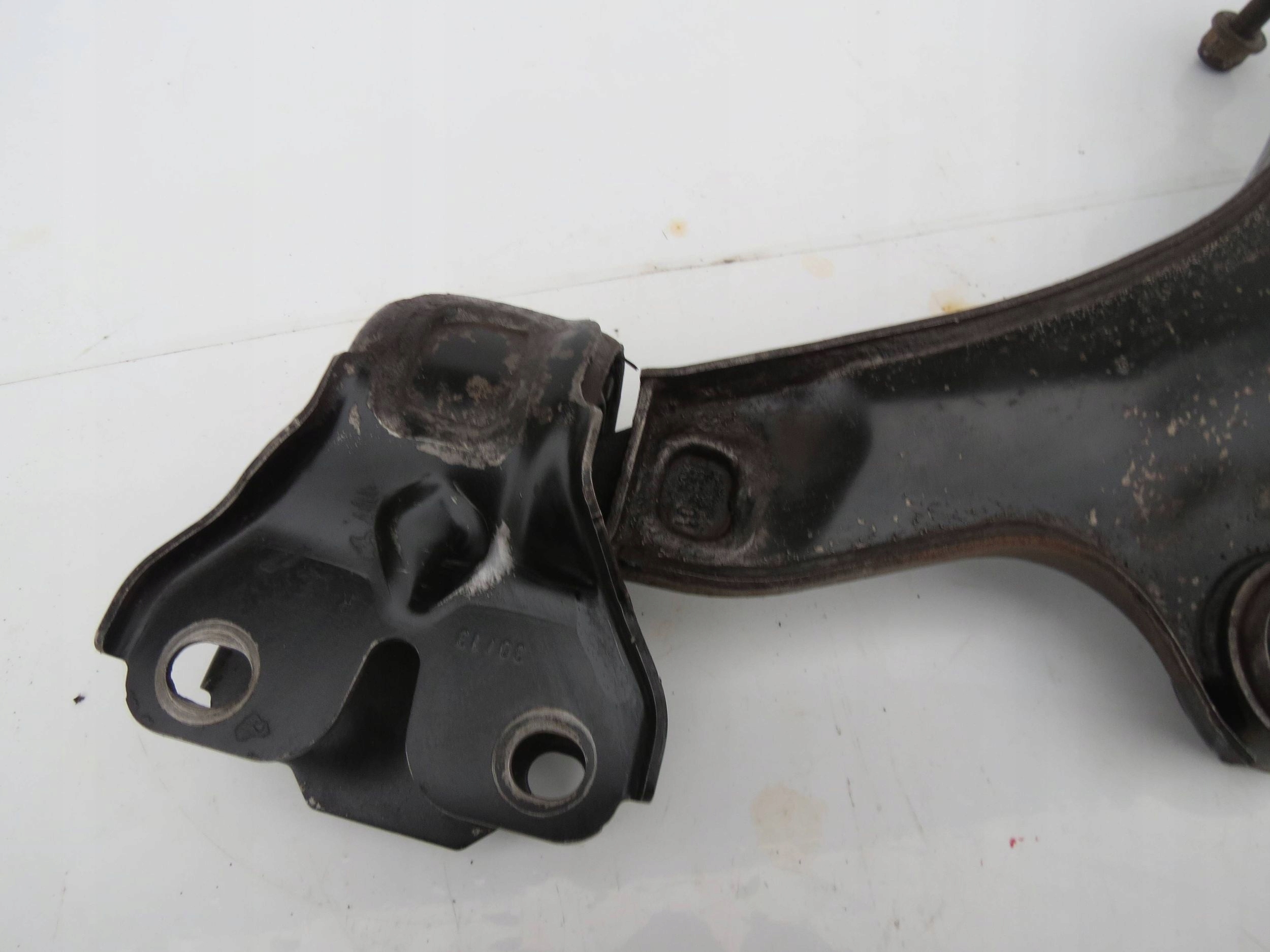 arm front lower VOLVO V60 and S60 II 6G9N3A052 (2013-2018)R.