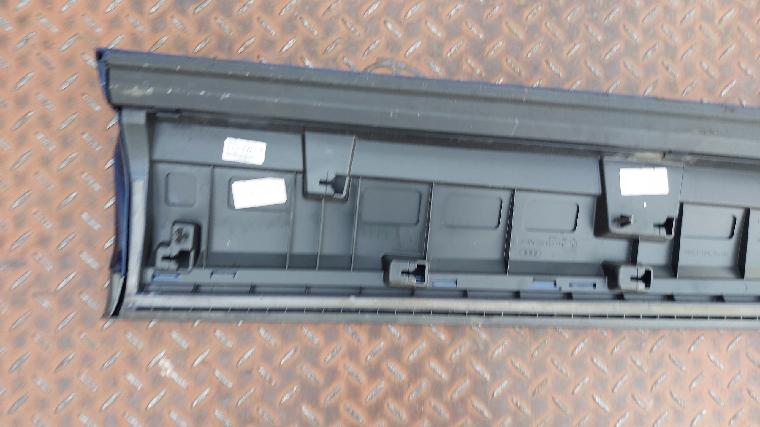 moulding door right right front AUDI Q7 19- S-LINE