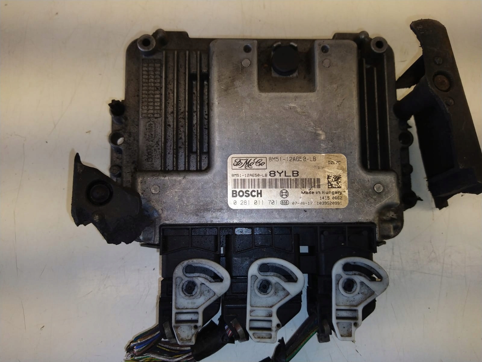 KOMPUTER SILNIKA FORD FOCUS MK2 8M51-12A650-LB Producent części Bosch