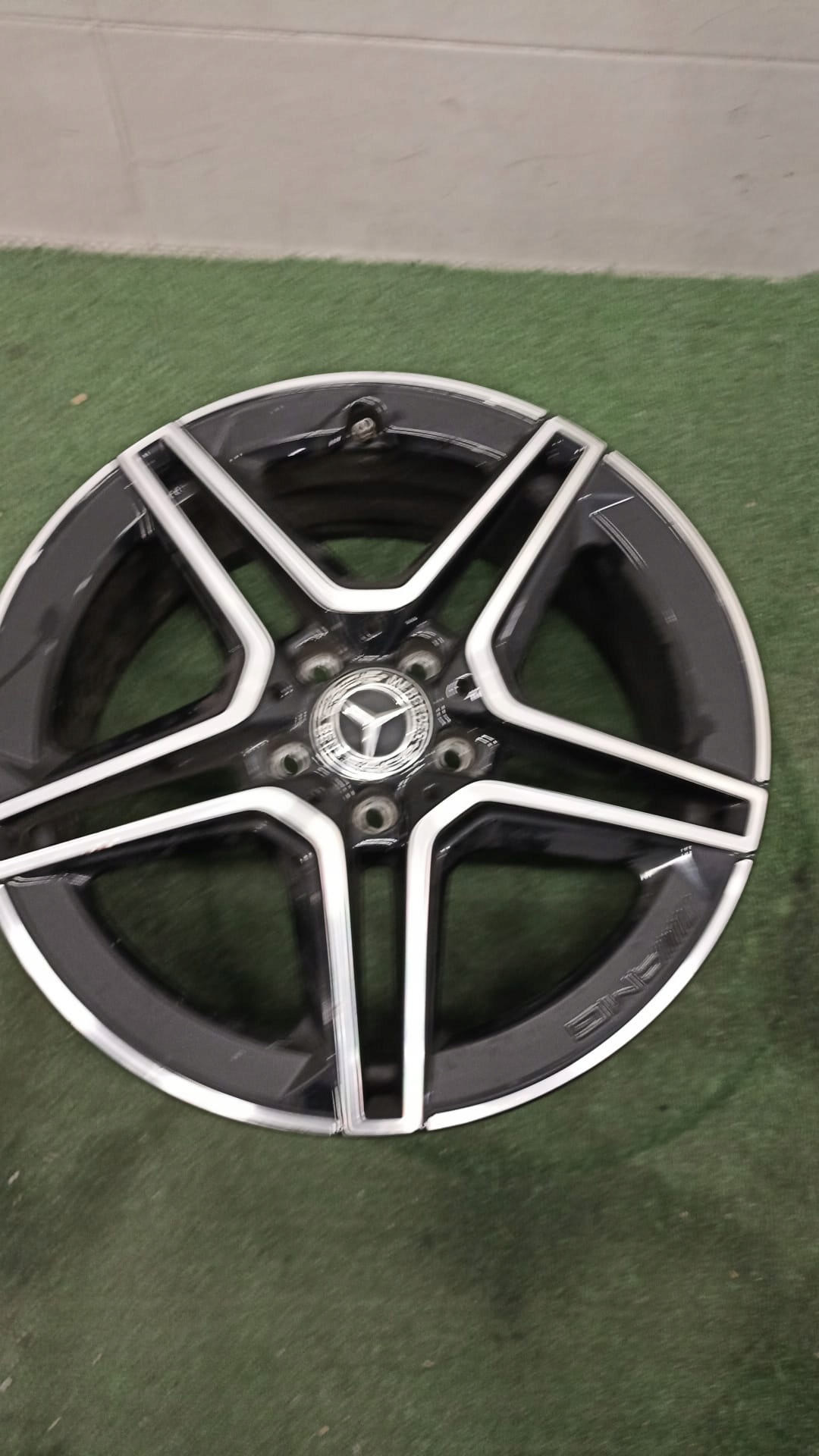 MERCEDES BENZ AMG disk hliníkový 18 CALI A1774011500