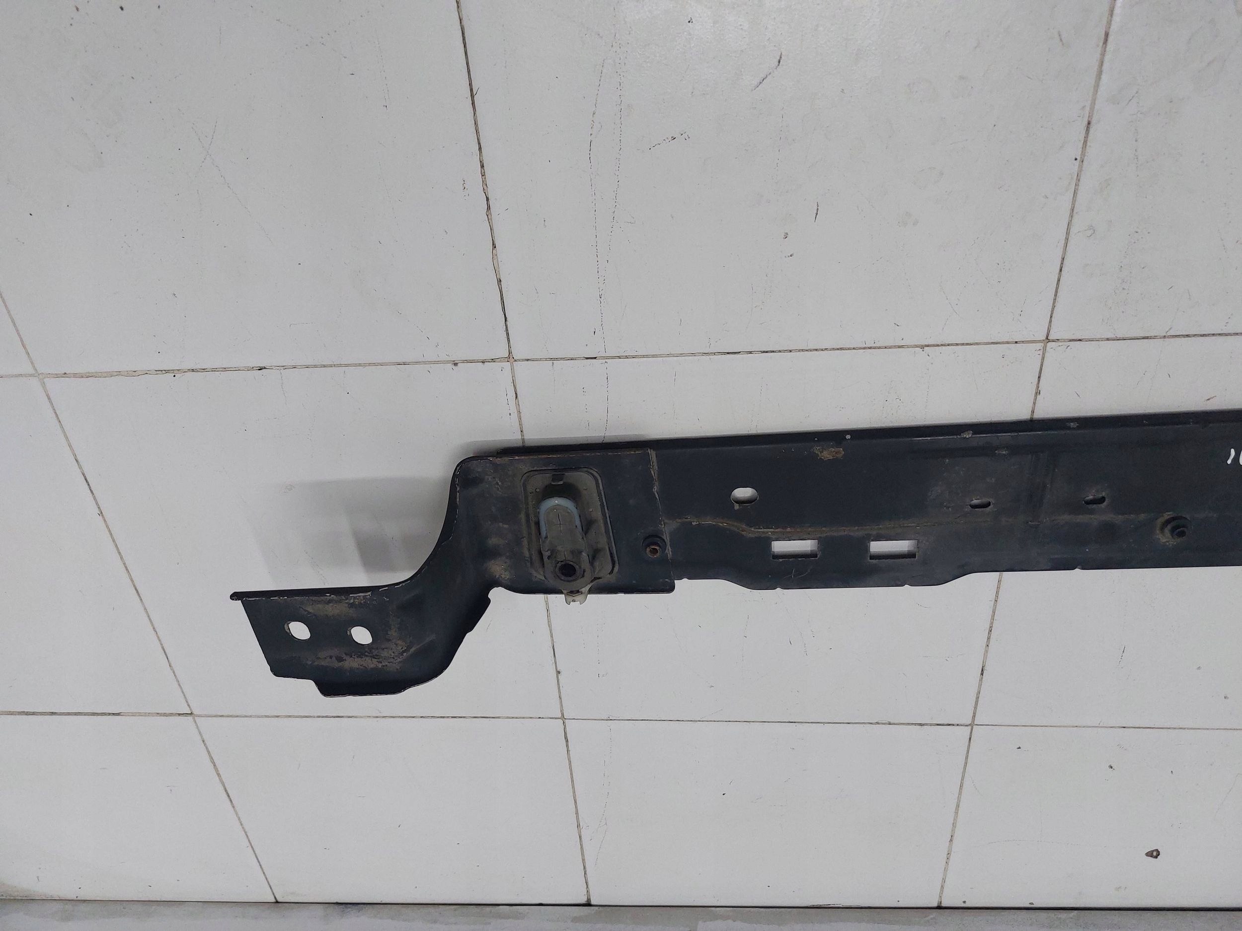 PEUGEOT 308 T9 13-21r support panel for radiators lower 8907633001