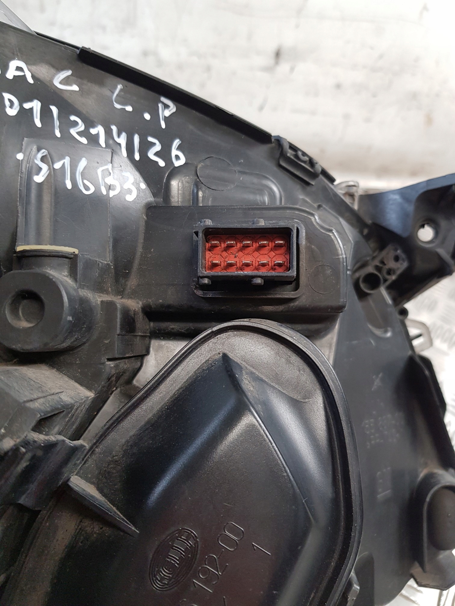 light left front 15588700 + module 24417112 OPEL VECTRA C 03R- EUROPA