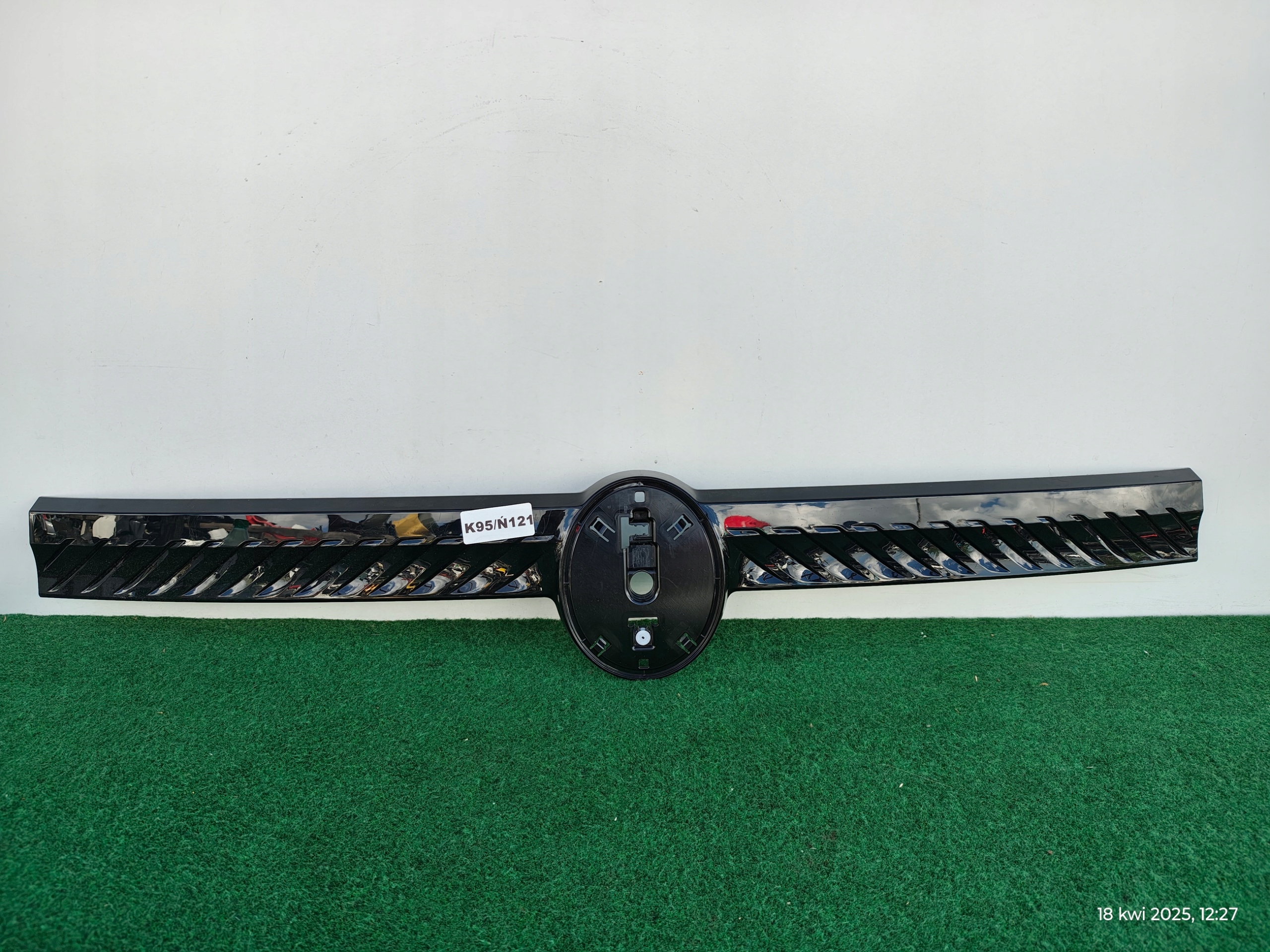 решетка радиатора молдинг накладка CITROEN C3 C4 24R+ 9862860680