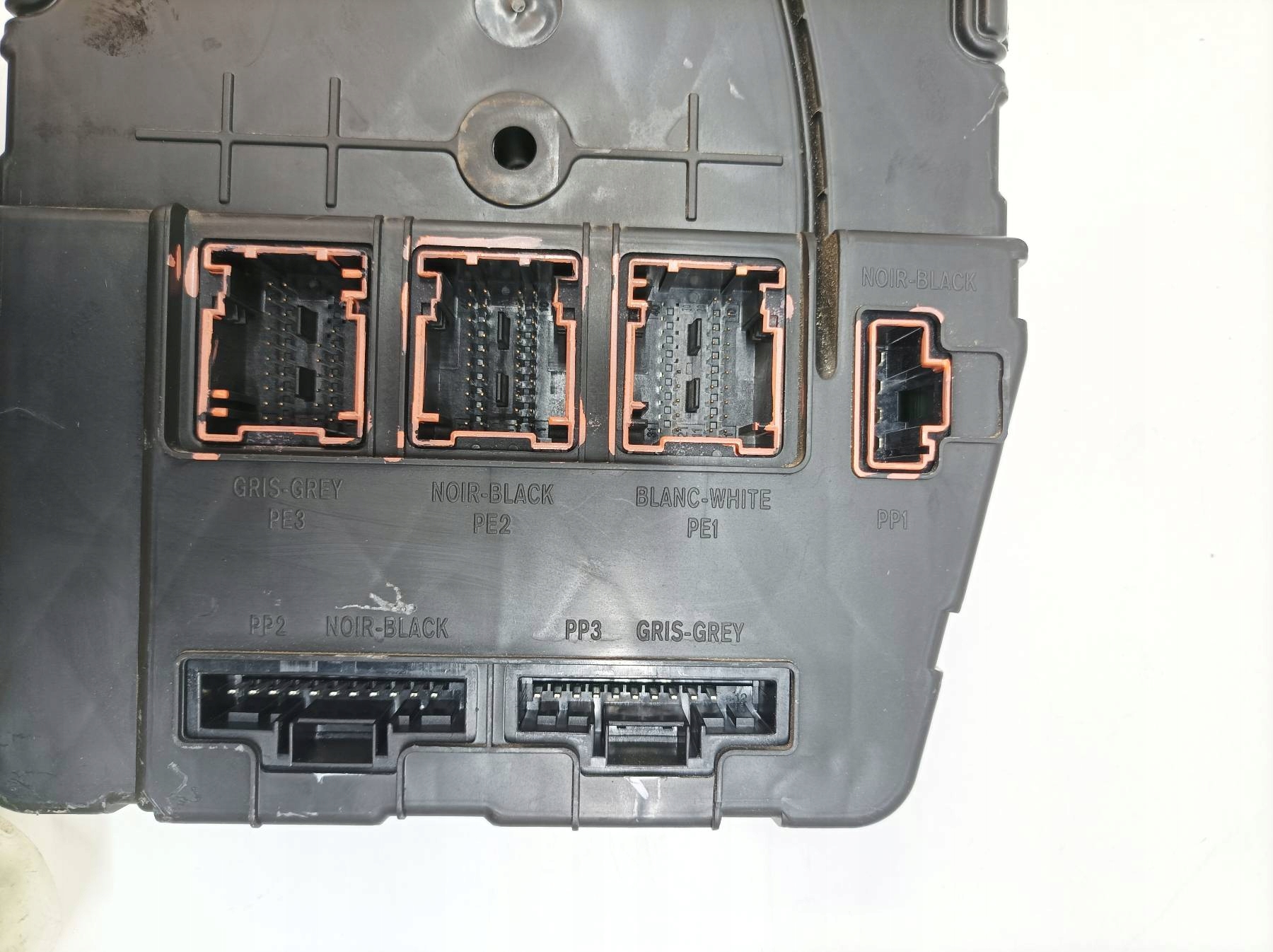 compartment BSI 8200309690 UCH X84 N2 Renault Scenic II (2003-2009)