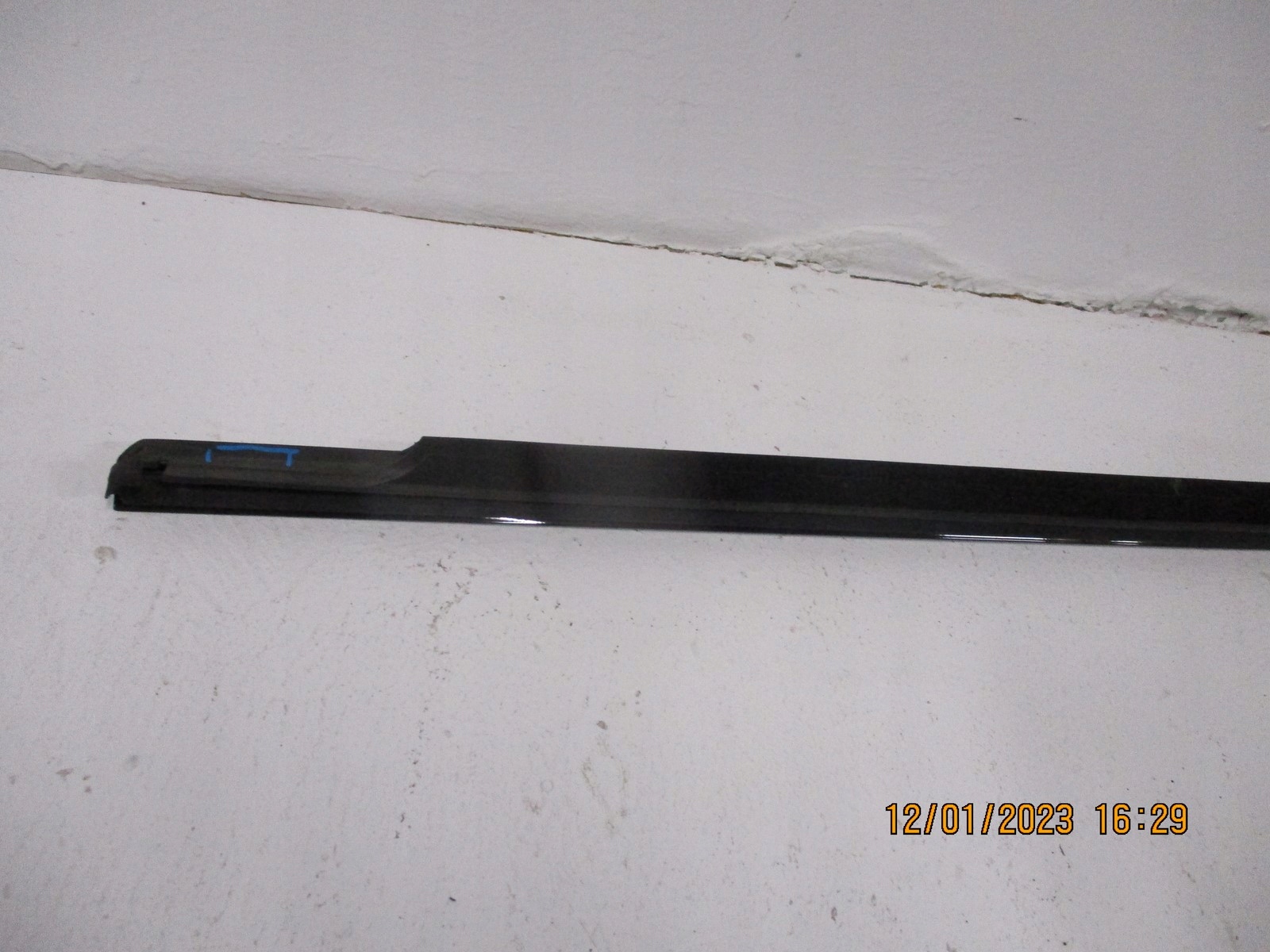 moulding dust MERCEDES 247 A2477357200