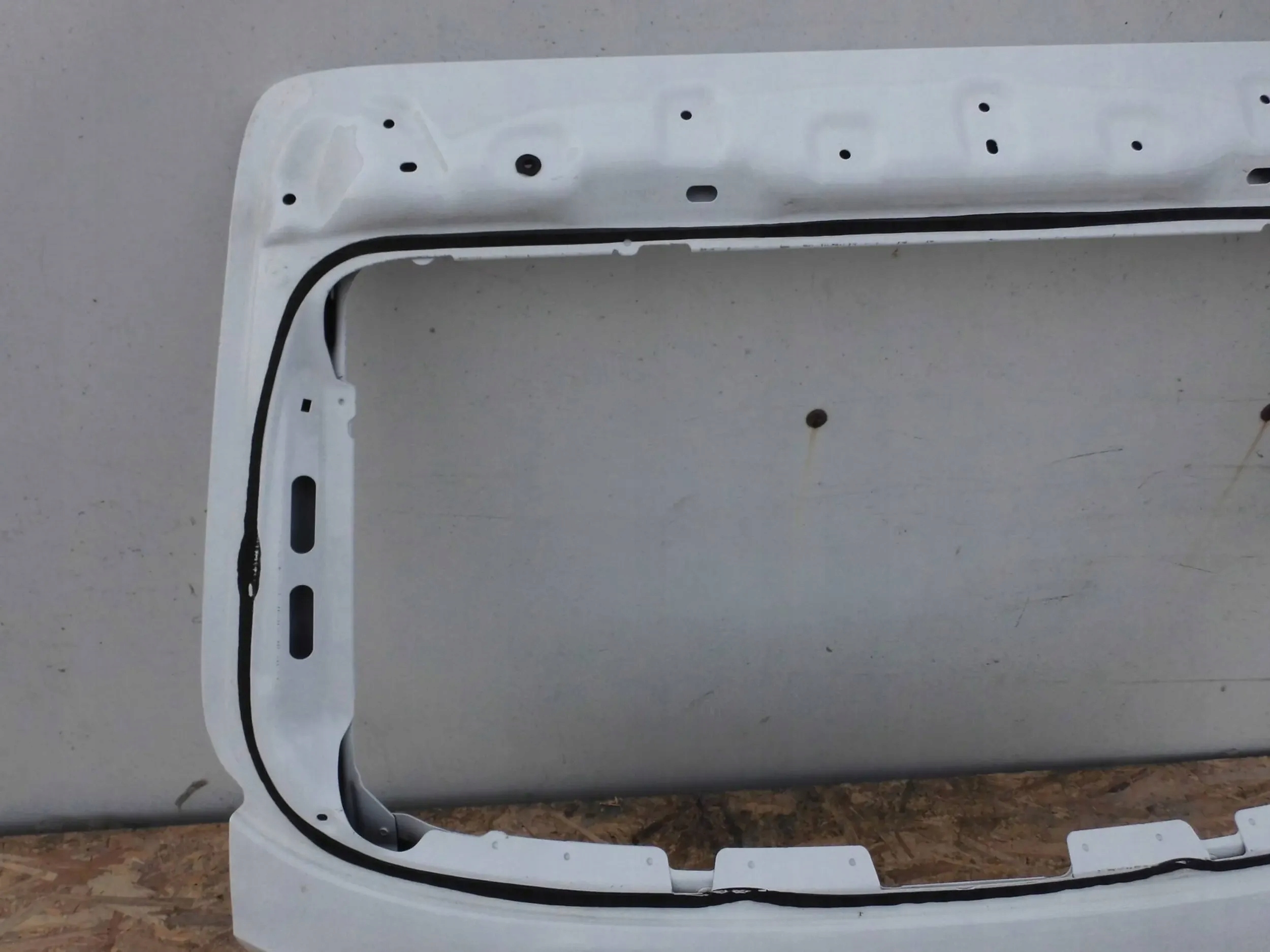 Audi A4 B9 8W AVANT KOMBI 2015+ boot doors rear part