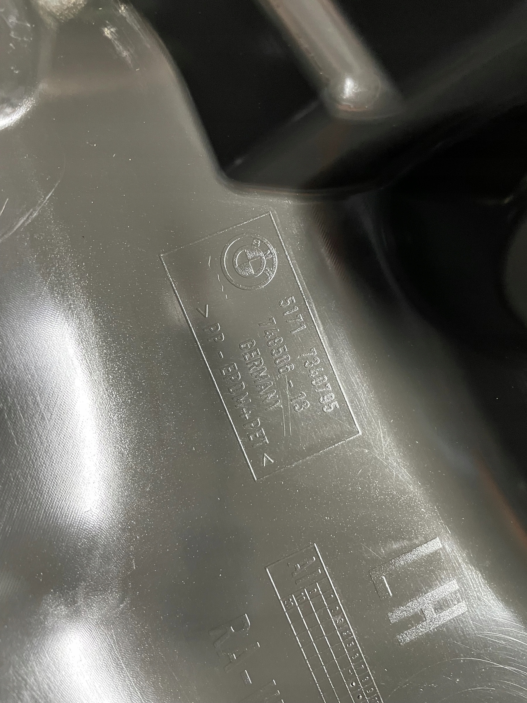 mudguard front left complete BMW 5 G30 G31 LCI LIFT