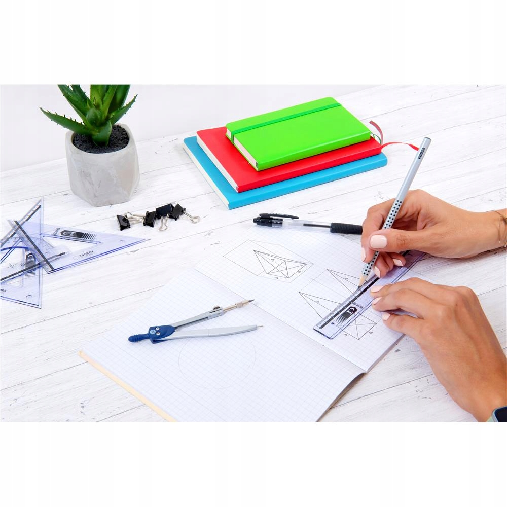 Zestaw geometryczny 4 elementy z linijką 30cm Marka Pratel