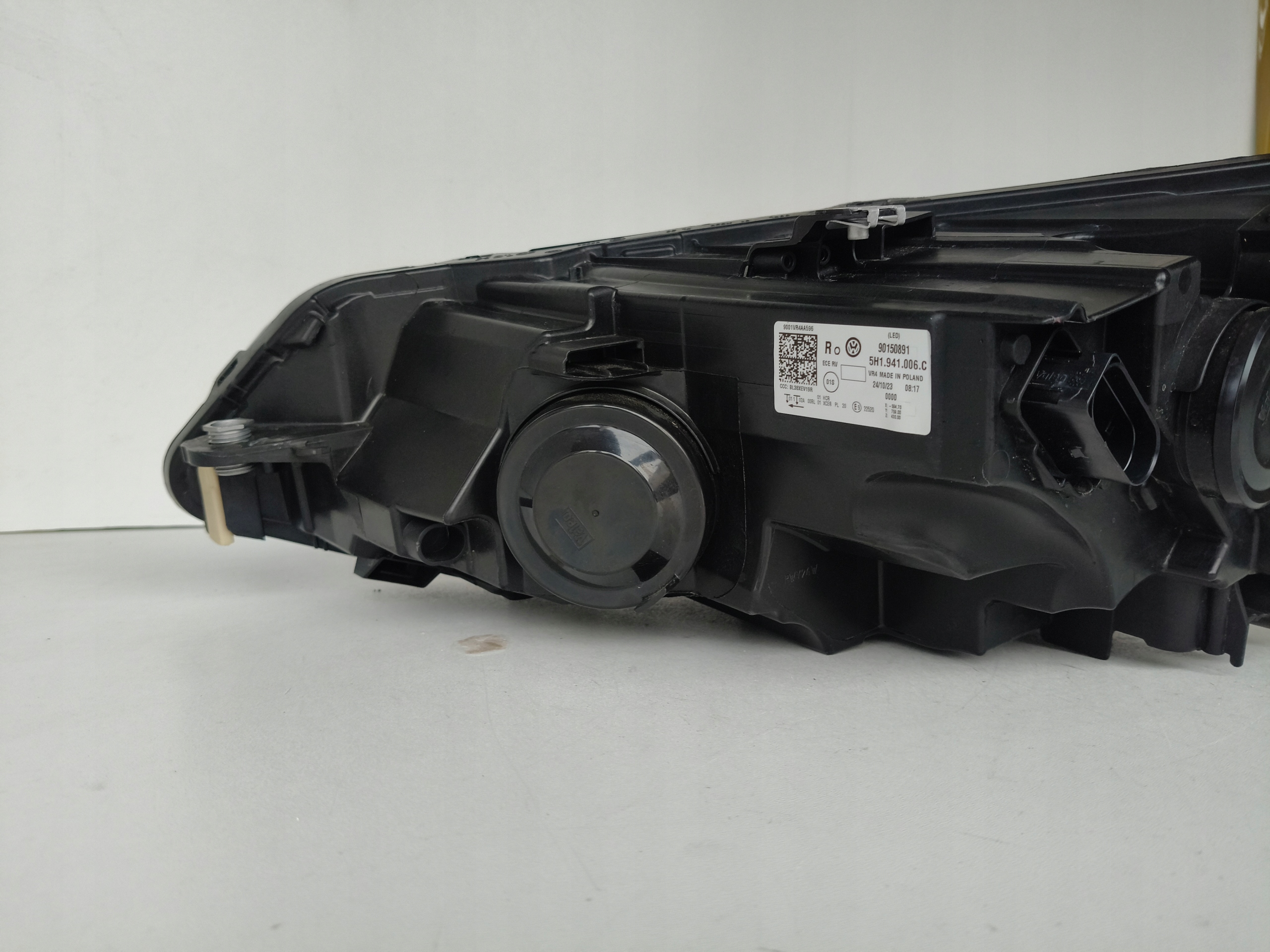 light right REFLEKTOR VW GOLF VIII 8 5H 5H0 20- LED