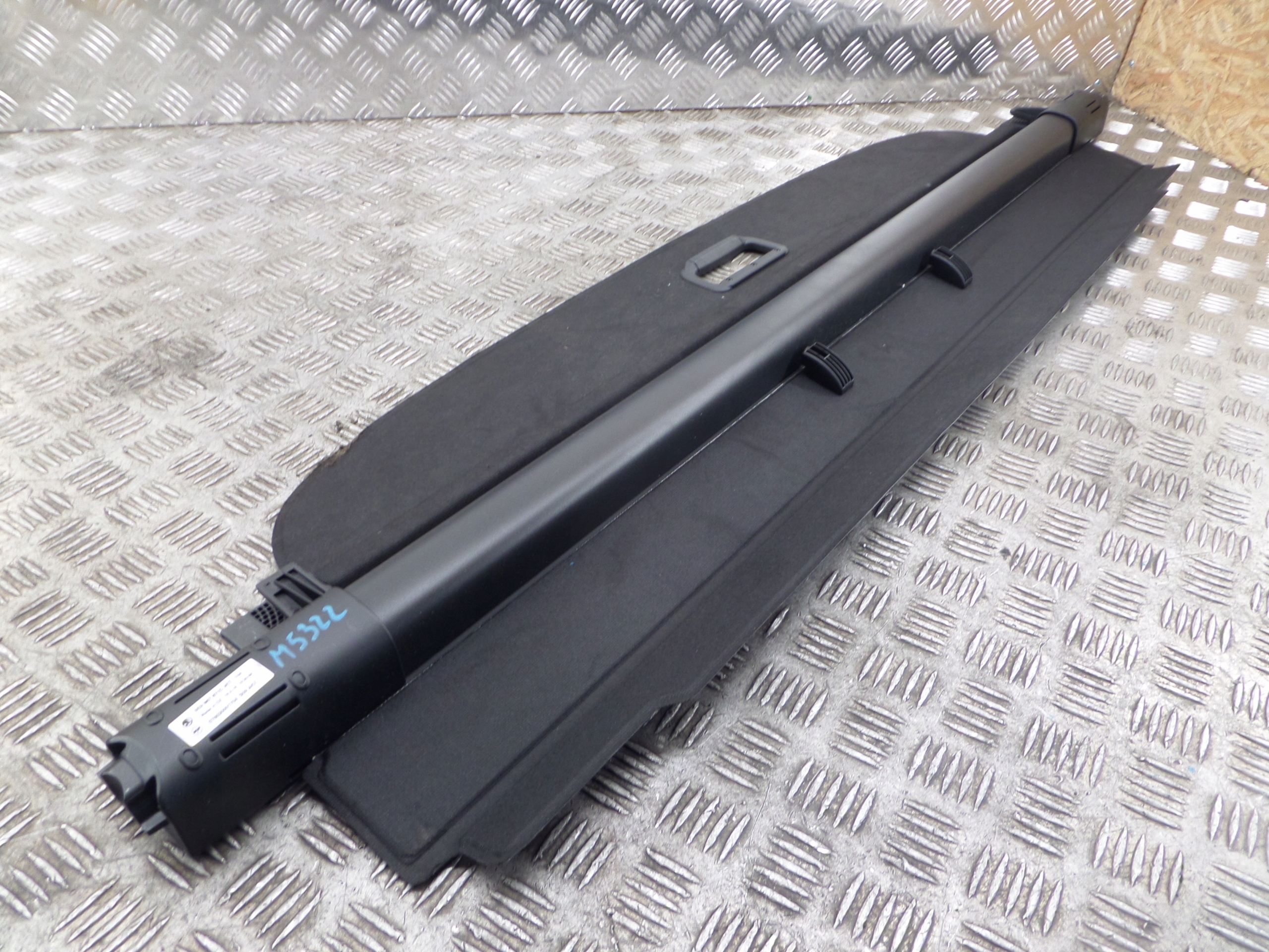 SKODA OCTAVIA III KOMBI blinds boot 5E9867871C